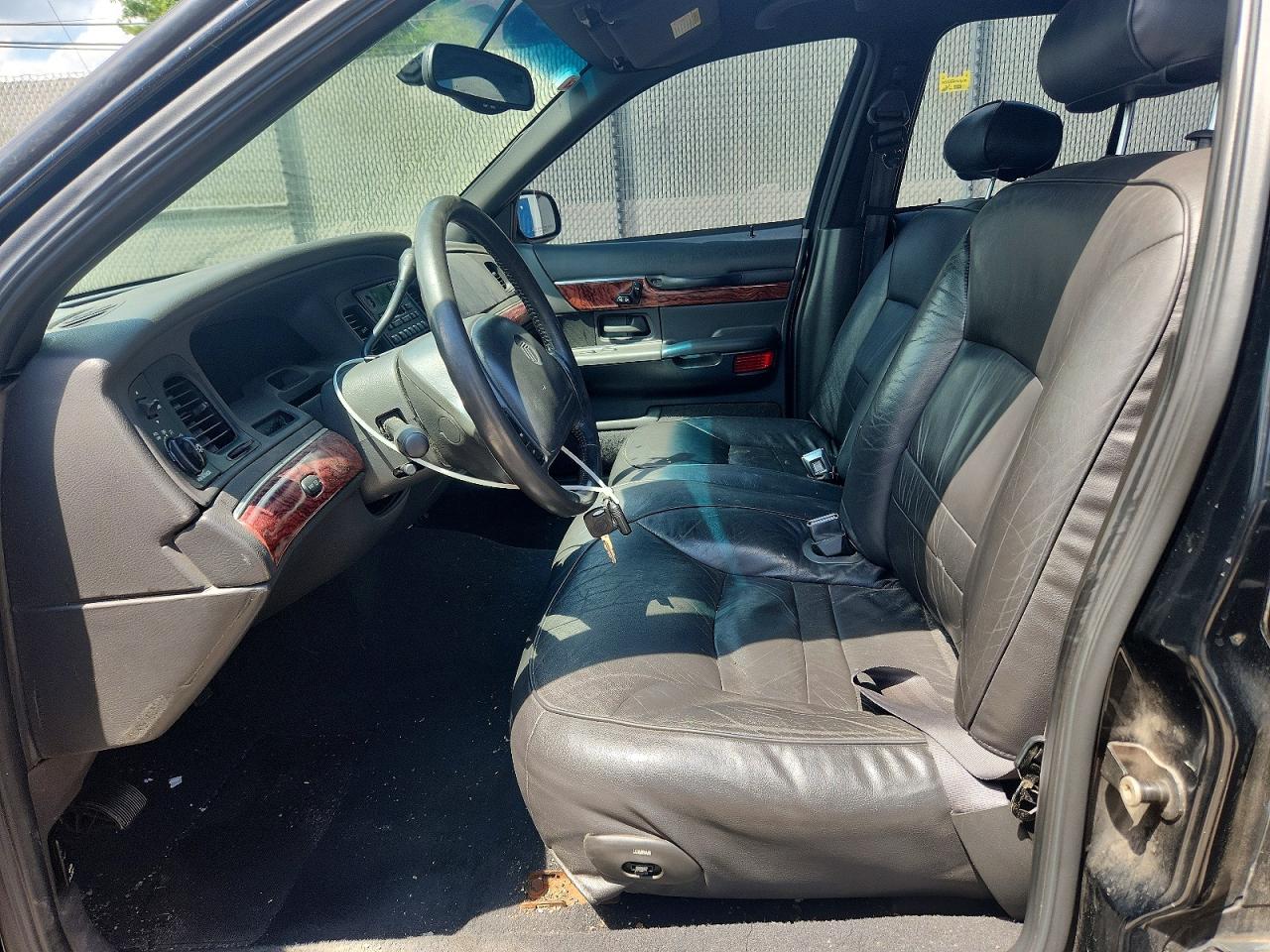 2000 Mercury Grand Marquis Ls Black vin: 2MEFM75W0YX663861