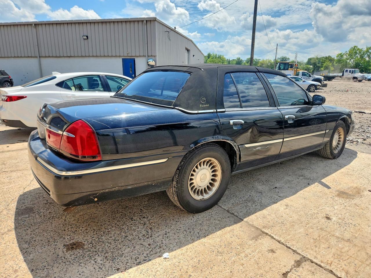 2000 Mercury Grand Marquis Ls Black vin: 2MEFM75W0YX663861