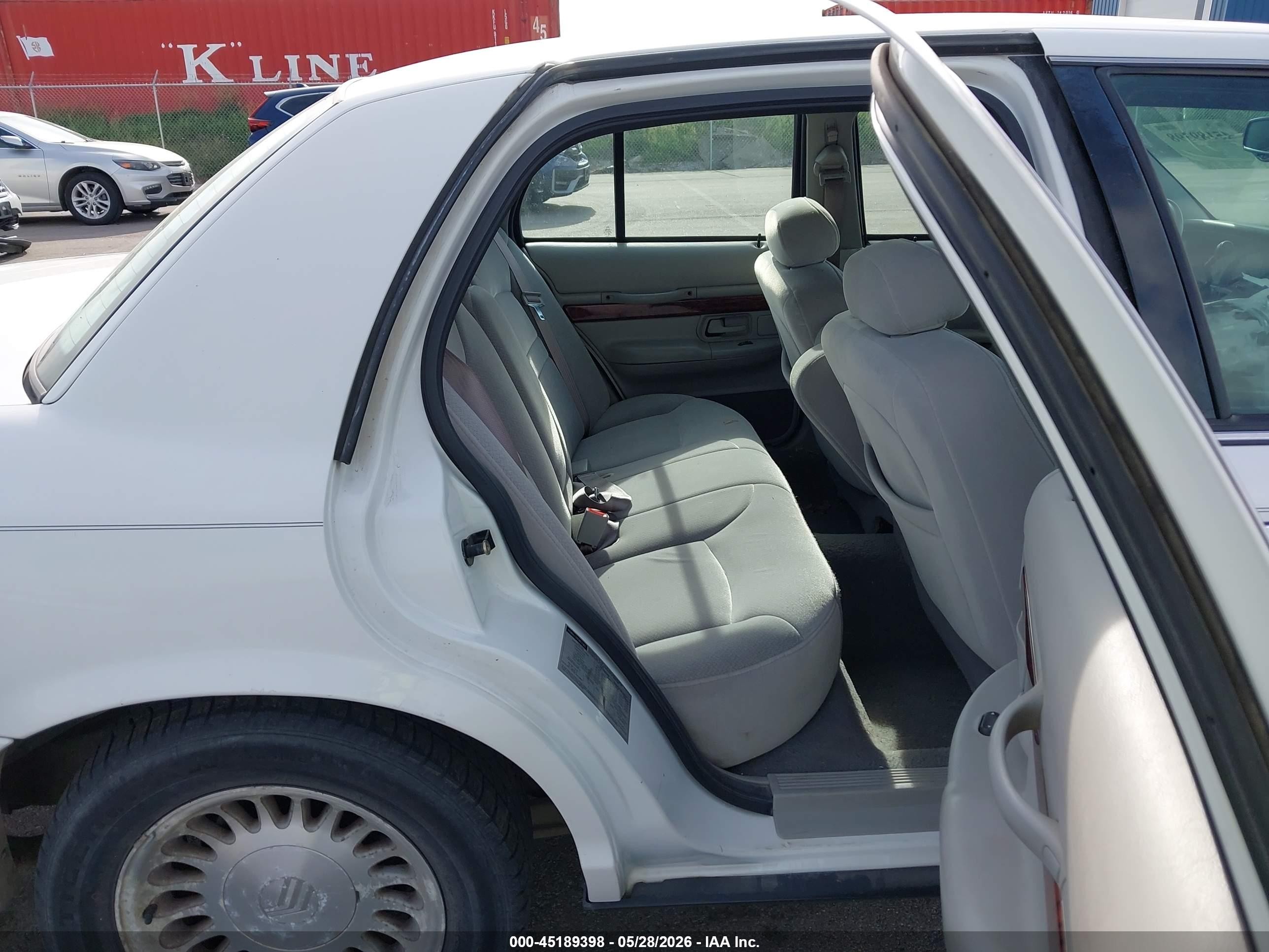 2001 Mercury Grand Marquis Ls Белый vin: 2MEFM75W11X654771