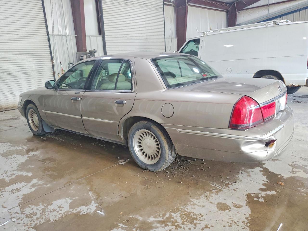 2001 Mercury Grand Marquis Ls Tan vin: 2MEFM75W11X662790