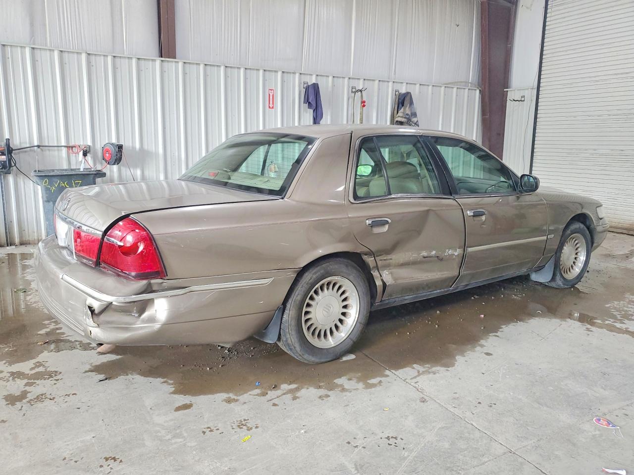 2001 Mercury Grand Marquis Ls Tan vin: 2MEFM75W11X662790