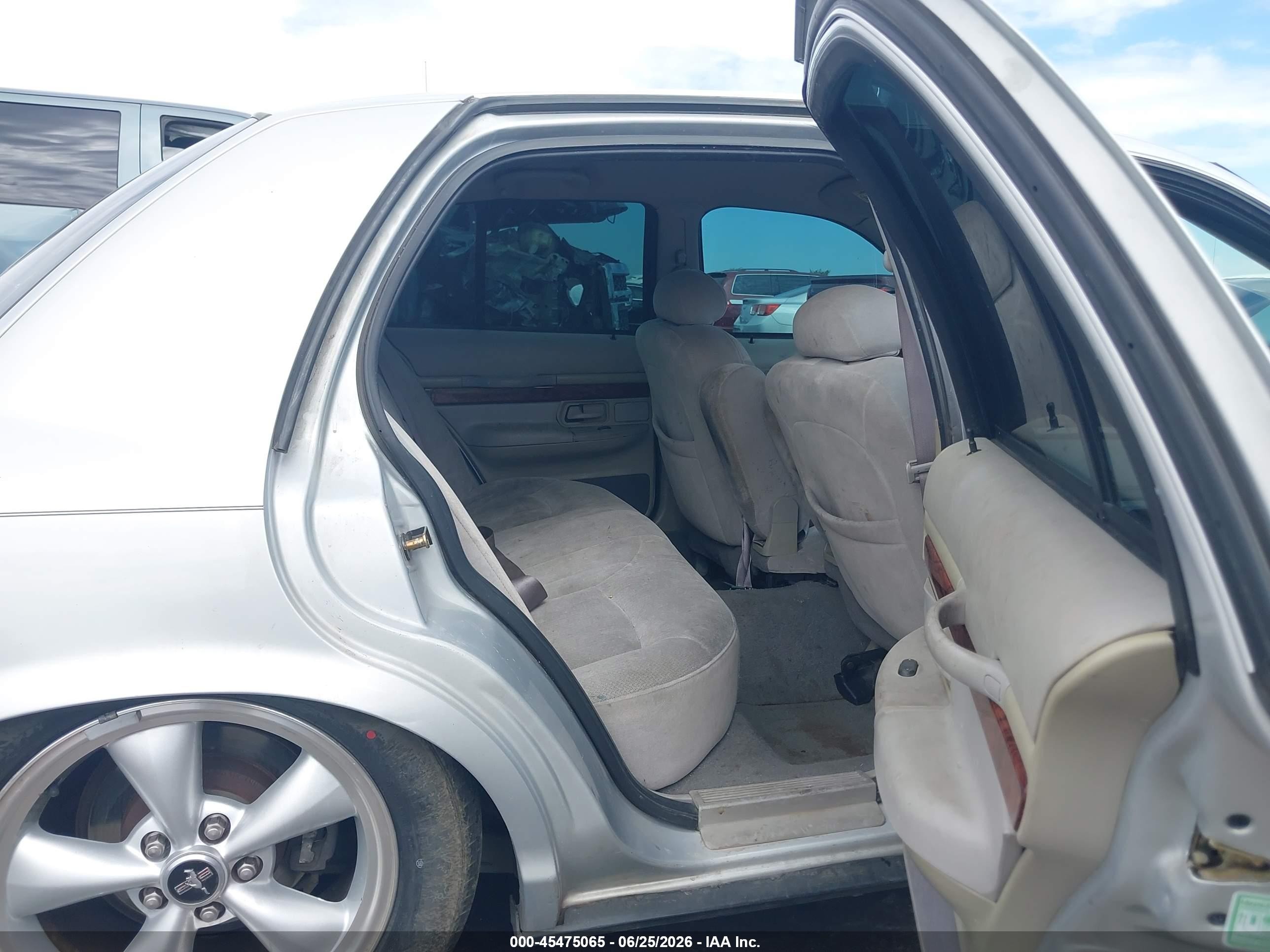 2002 Mercury Grand Marquis Ls Silver vin: 2MEFM75W12X644226