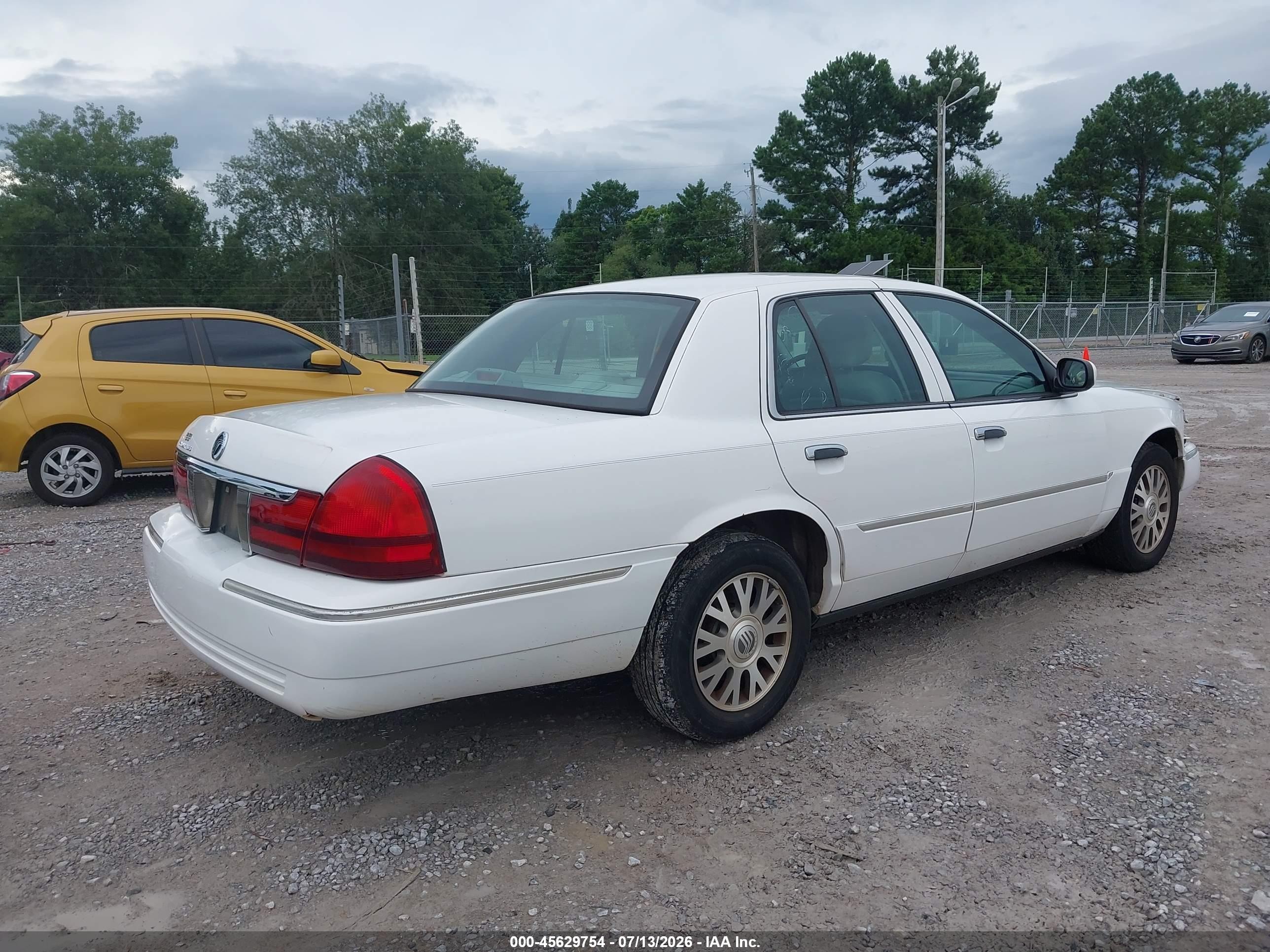 2004 Mercury Grand Marquis Ls White vin: 2MEFM75W14X612315