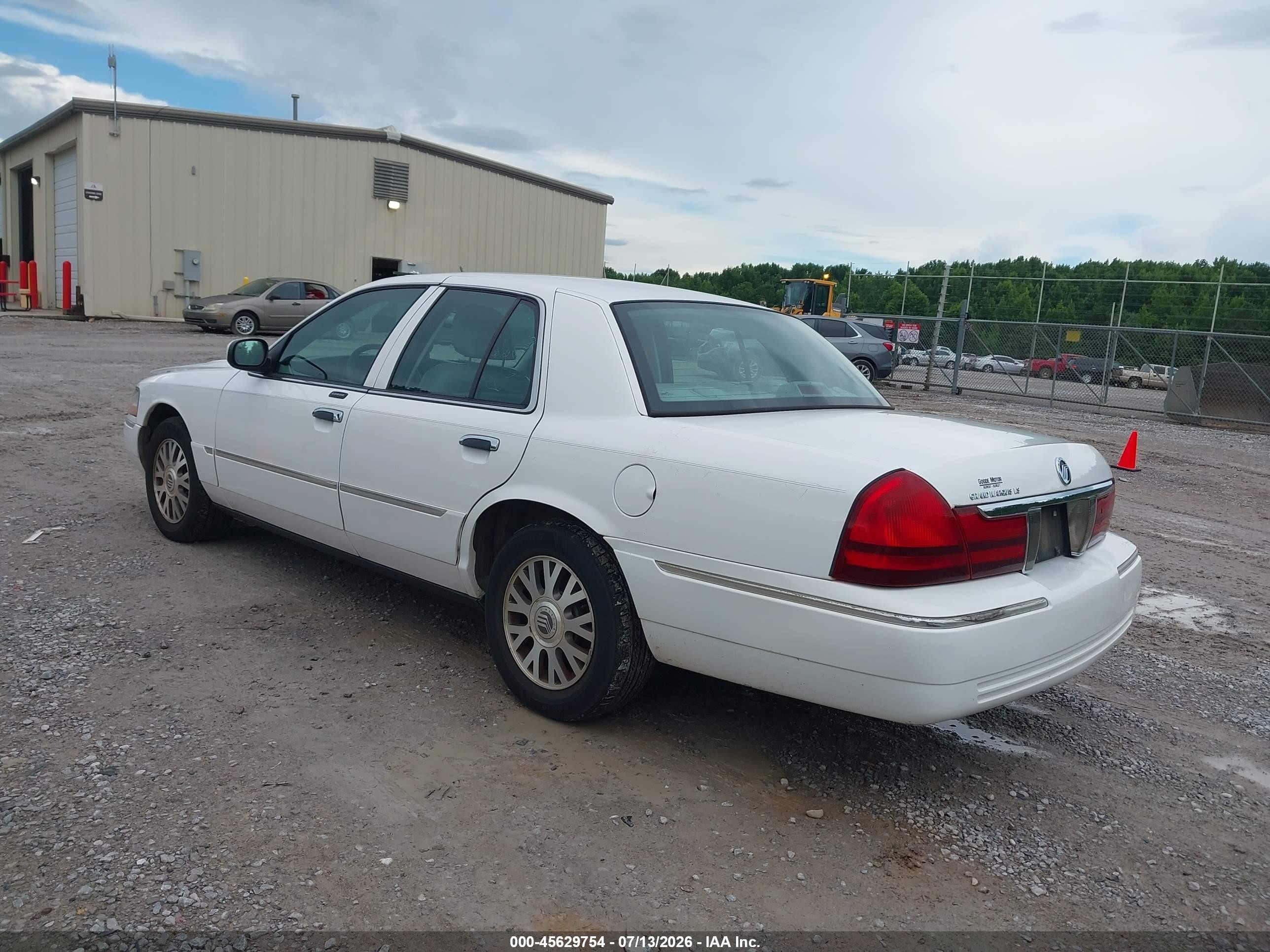 2004 Mercury Grand Marquis Ls White vin: 2MEFM75W14X612315
