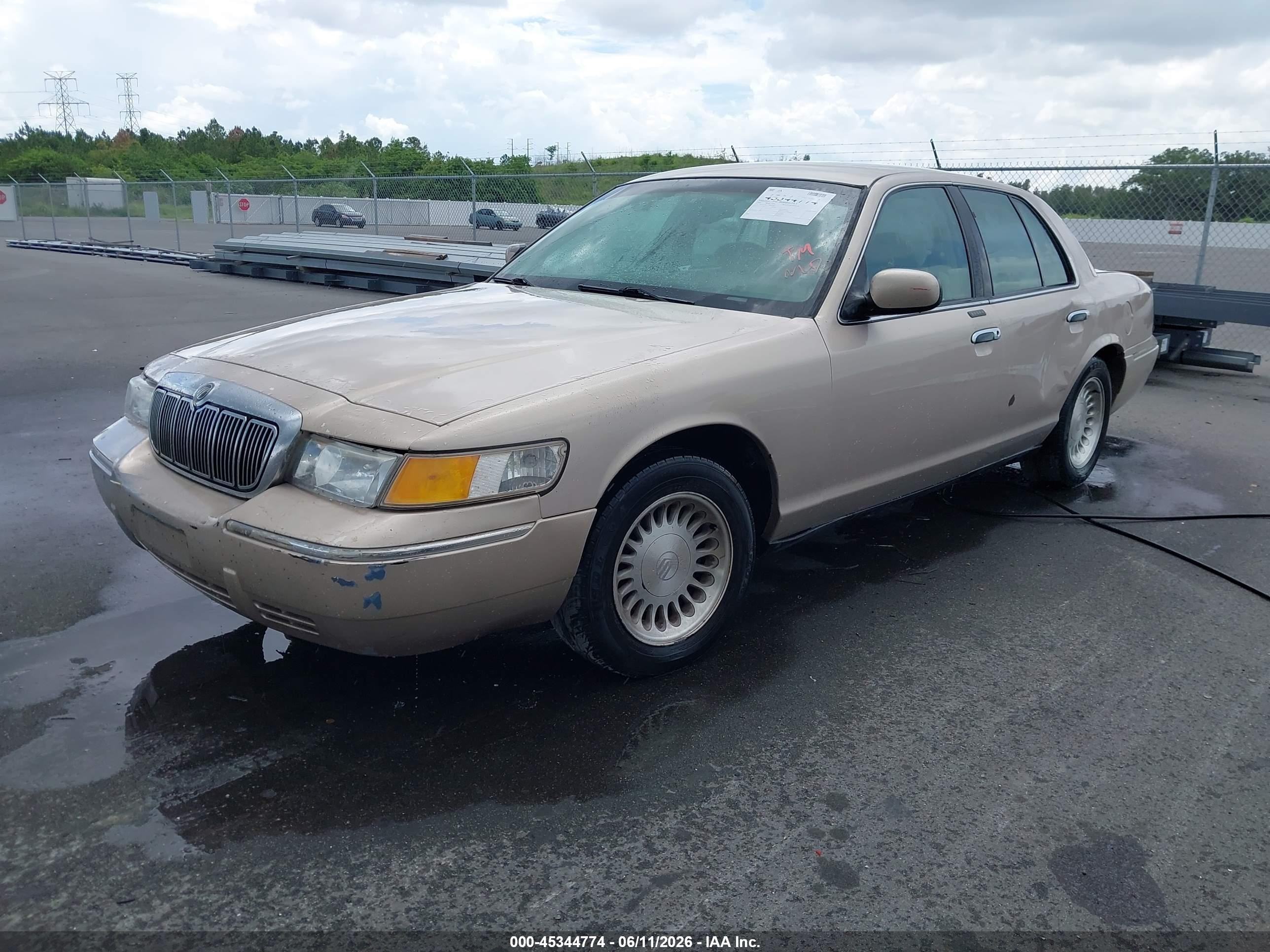 1998 Mercury Grand Marquis   Beige vin: 2MEFM75W1WX628274