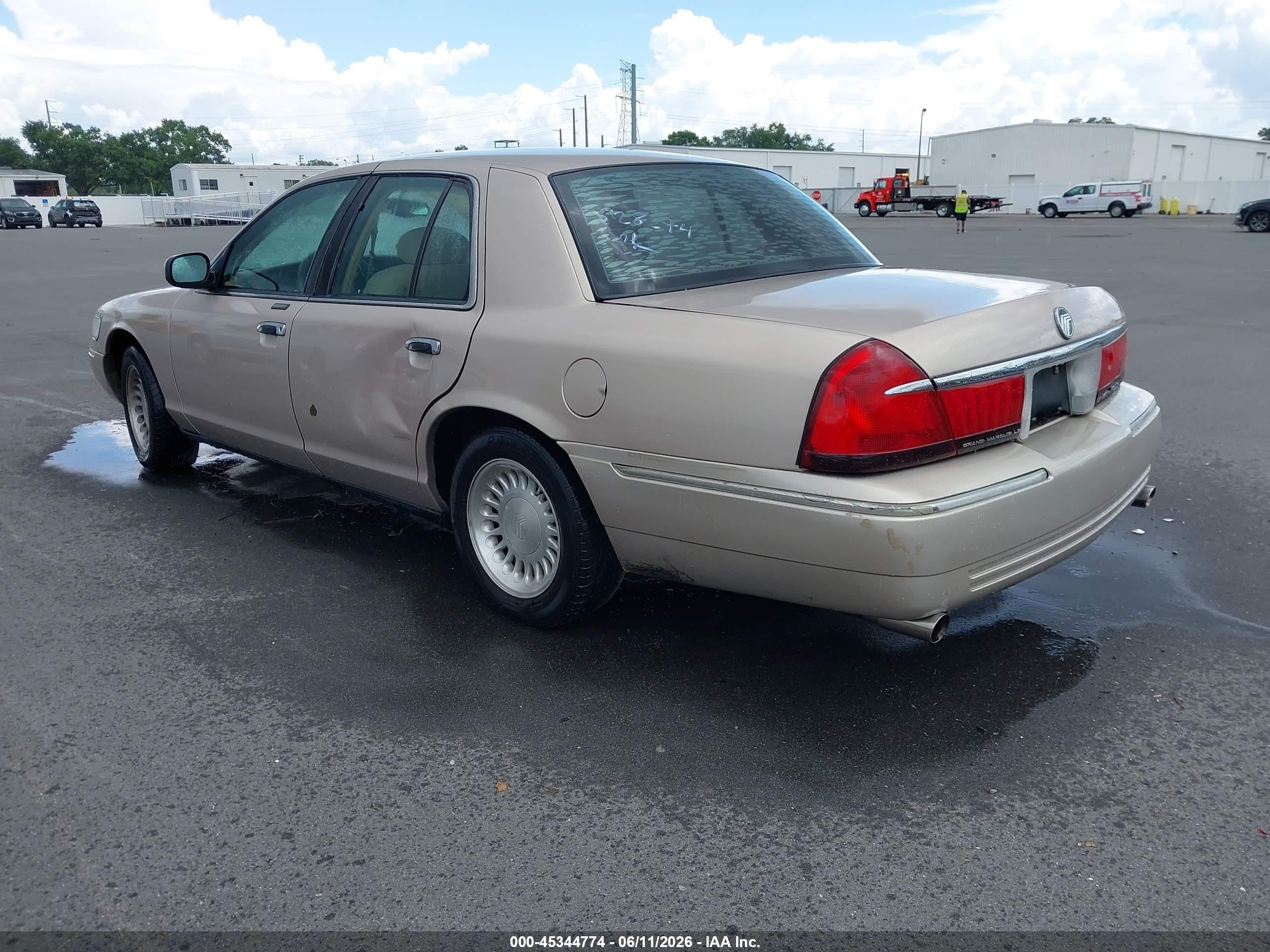 1998 Mercury Grand Marquis   Beige vin: 2MEFM75W1WX628274