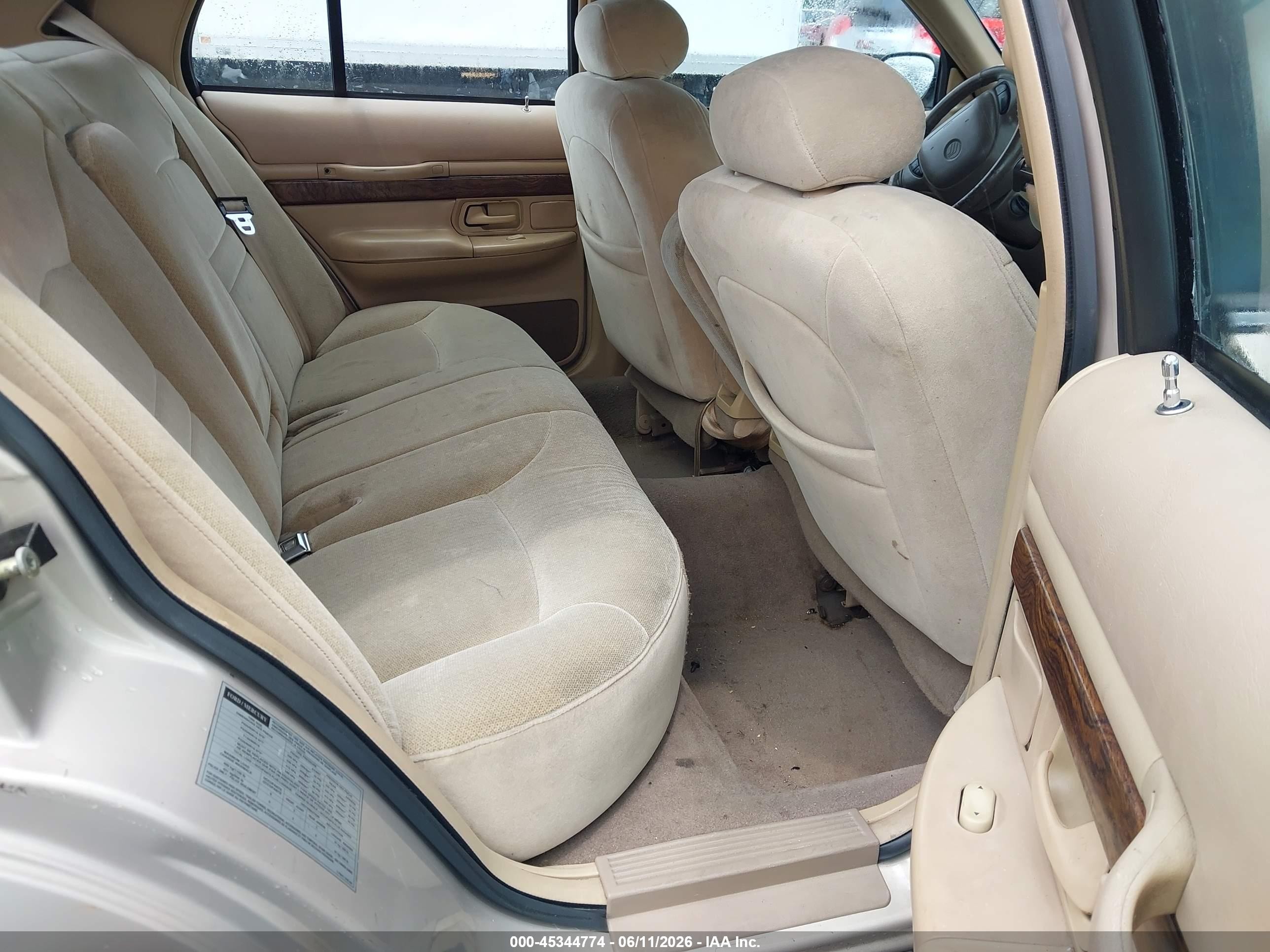 1998 Mercury Grand Marquis   Beige vin: 2MEFM75W1WX628274
