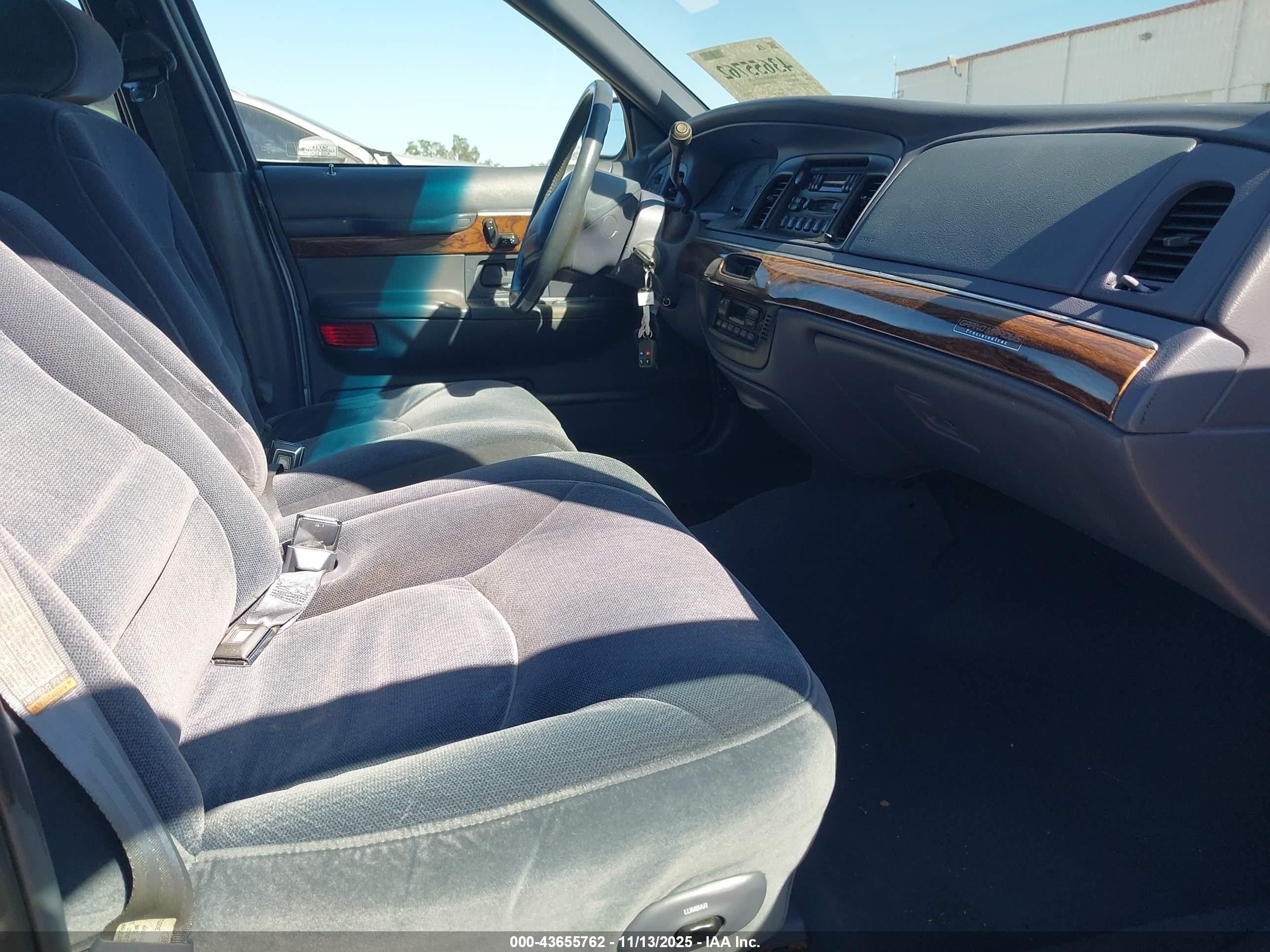 1998 Mercury Grand Marquis   Blue vin: 2MEFM75W1WX682027