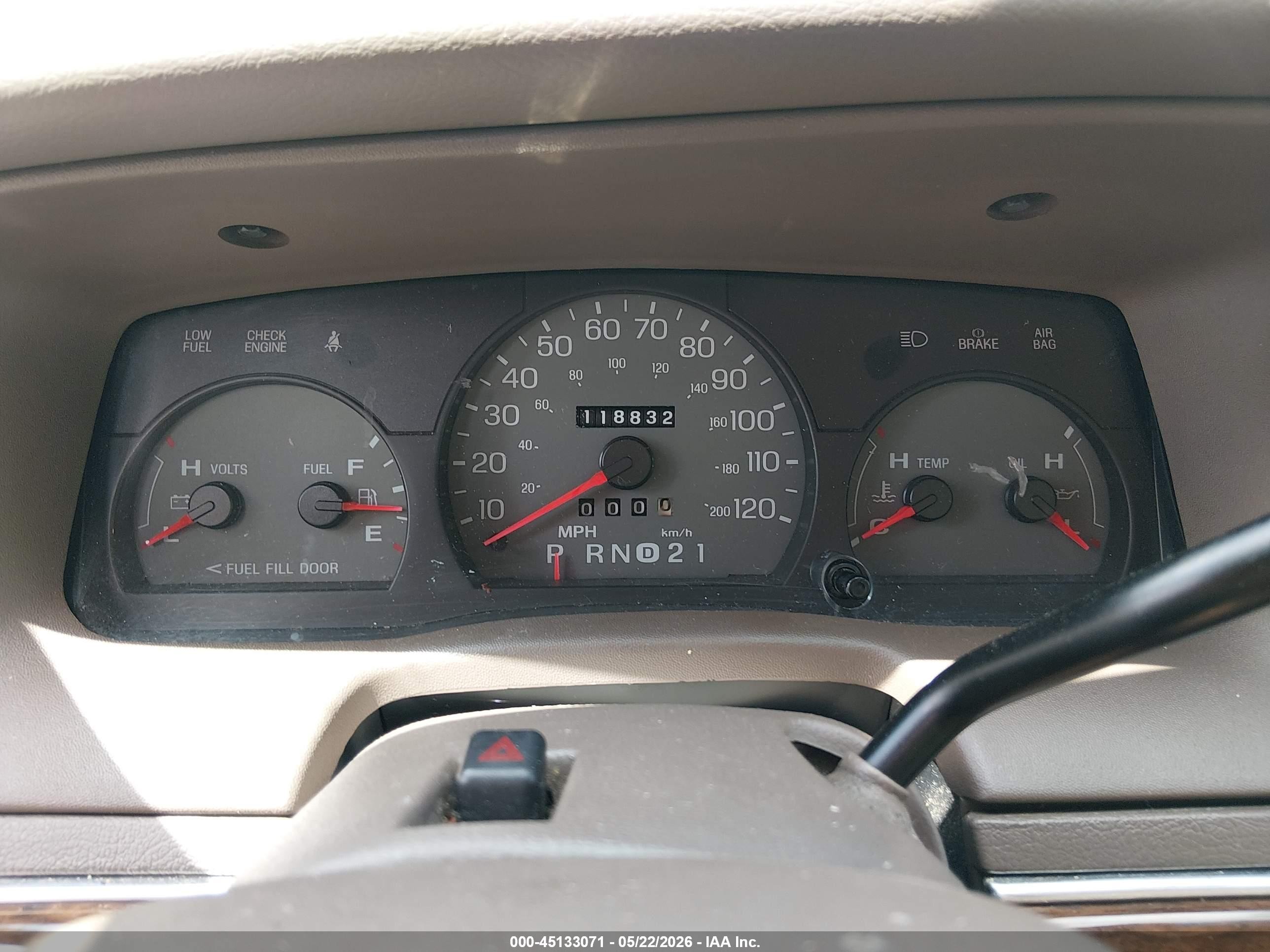 1998 Mercury Grand Marquis   Gold vin: 2MEFM75W1WX685932