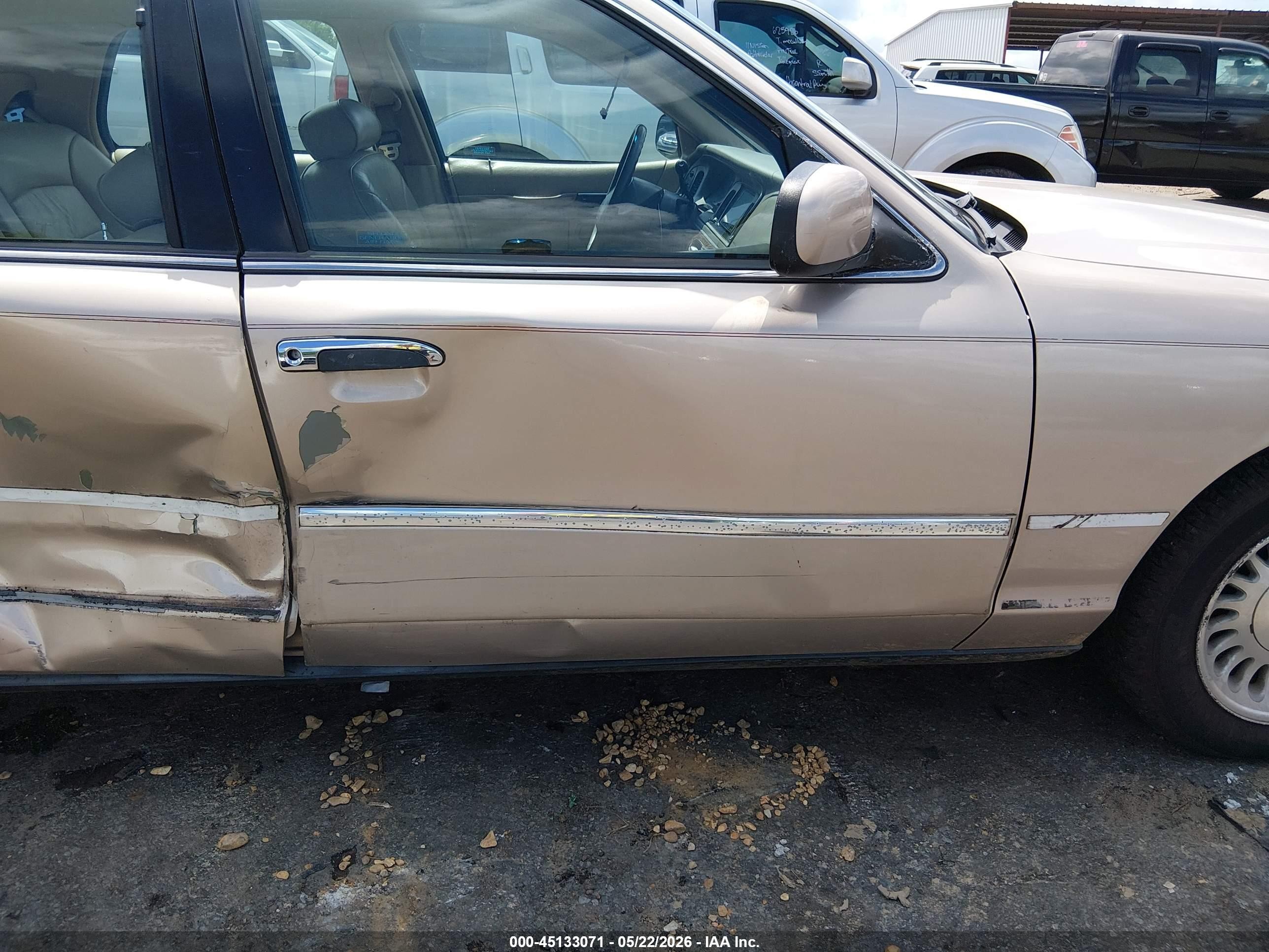 1998 Mercury Grand Marquis   Gold vin: 2MEFM75W1WX685932