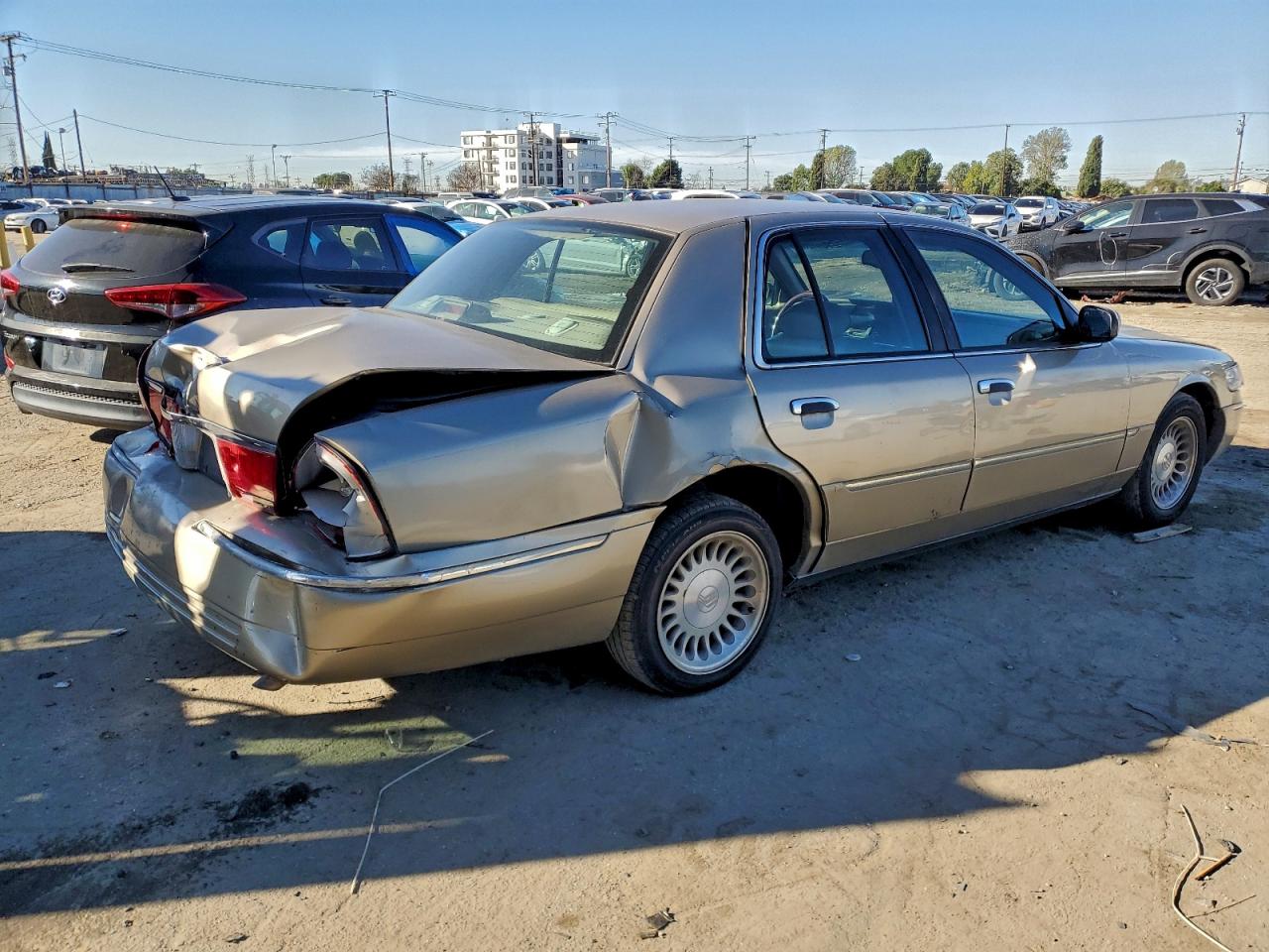 2000 Mercury Grand Marquis Ls Gold vin: 2MEFM75W1YX627578