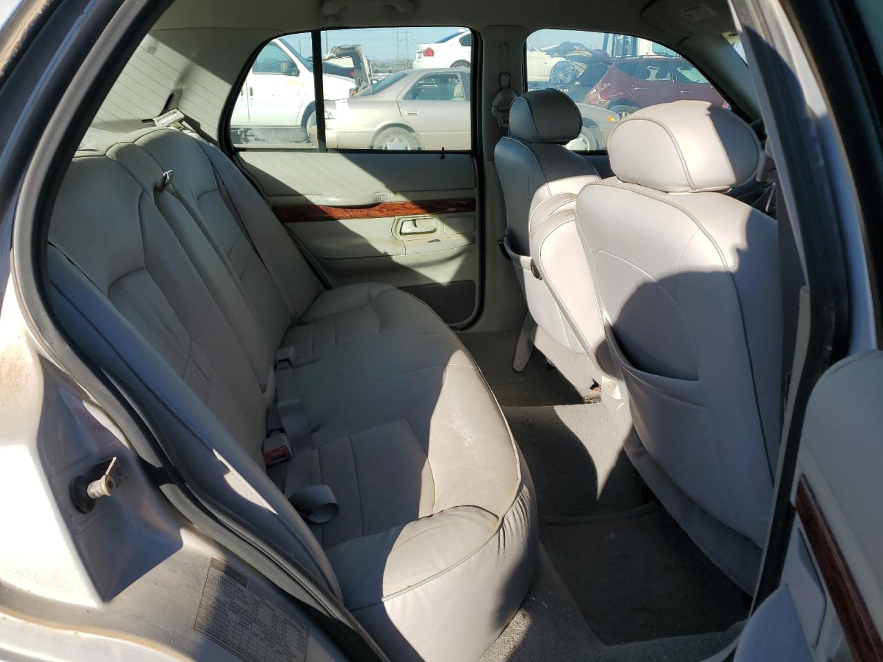 2002 Mercury Grand Marquis Ls Silver vin: 2MEFM75W22X623854