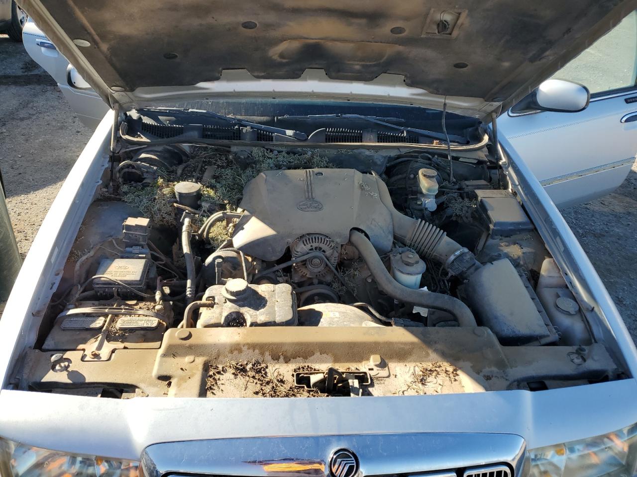2002 Mercury Grand Marquis Ls Silver vin: 2MEFM75W22X623854