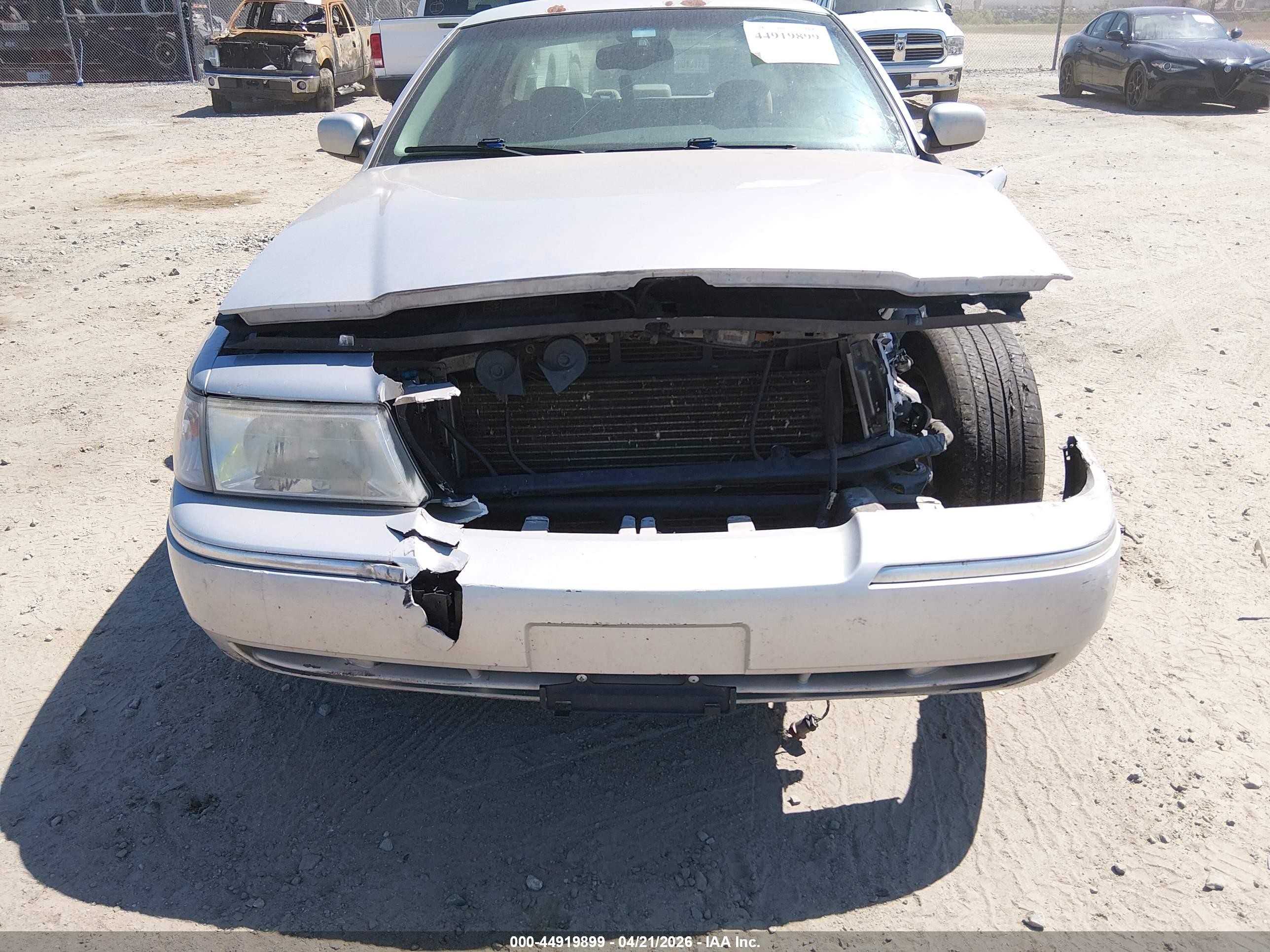 2003 Mercury Grand Marquis Ls Silver vin: 2MEFM75W23X662770