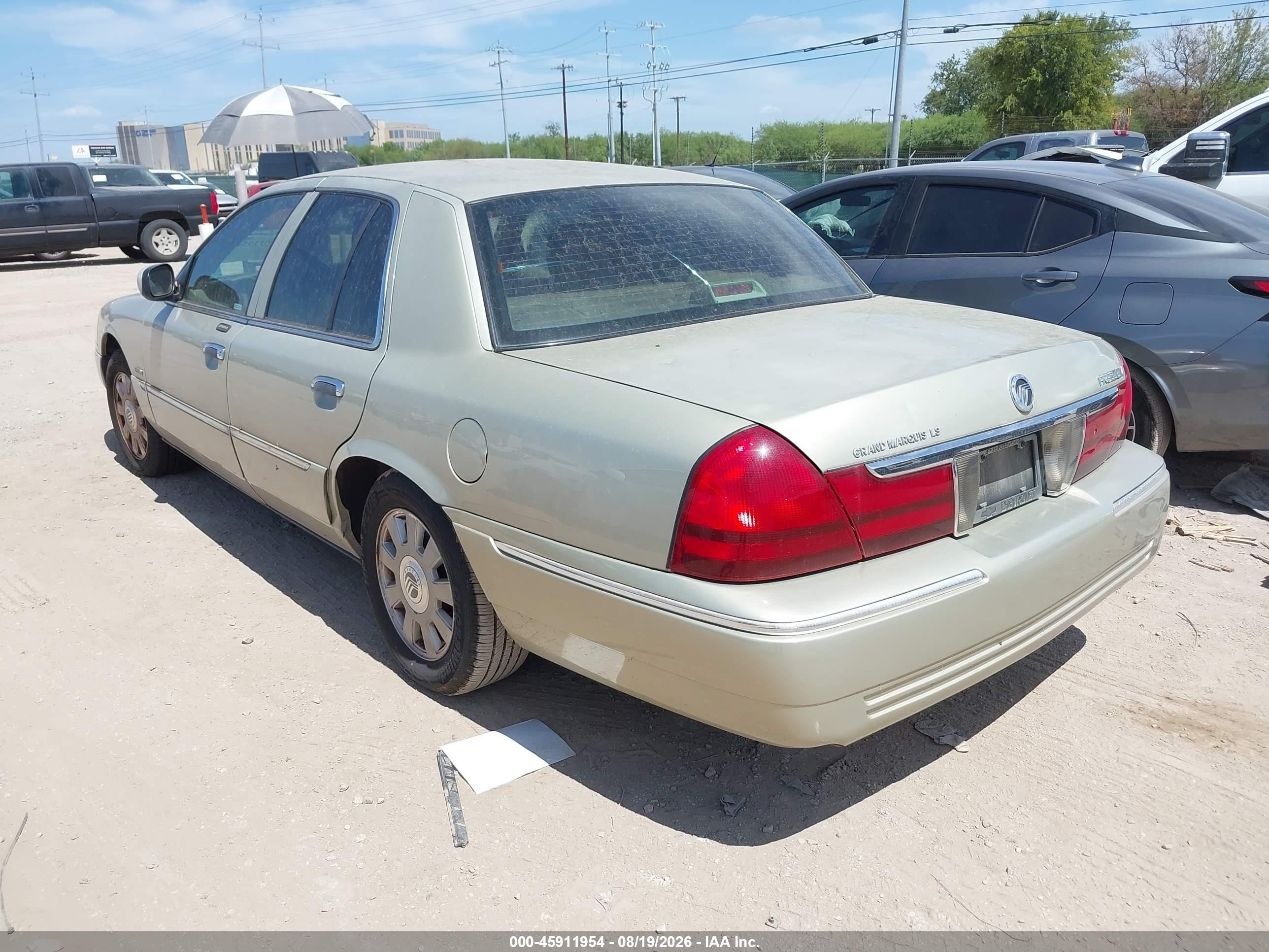 2003 Mercury Grand Marquis Ls Gold vin: 2MEFM75W23X692478