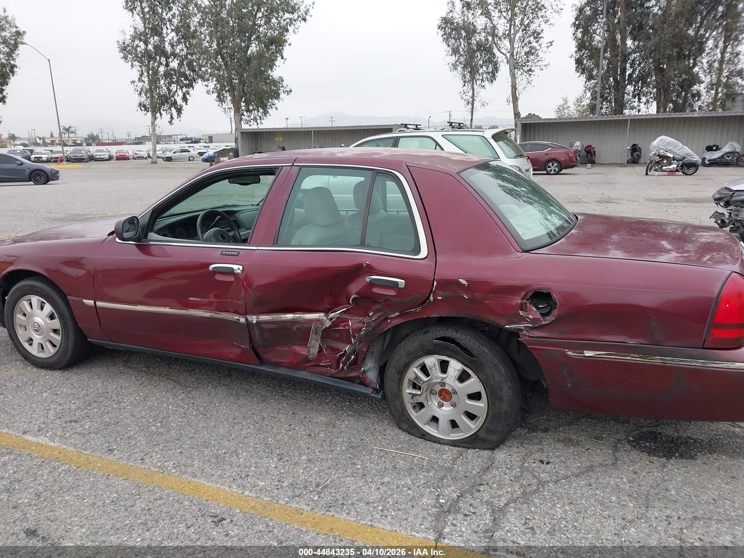2004 Mercury Grand Marquis Ls Бордовый vin: 2MEFM75W24X646599