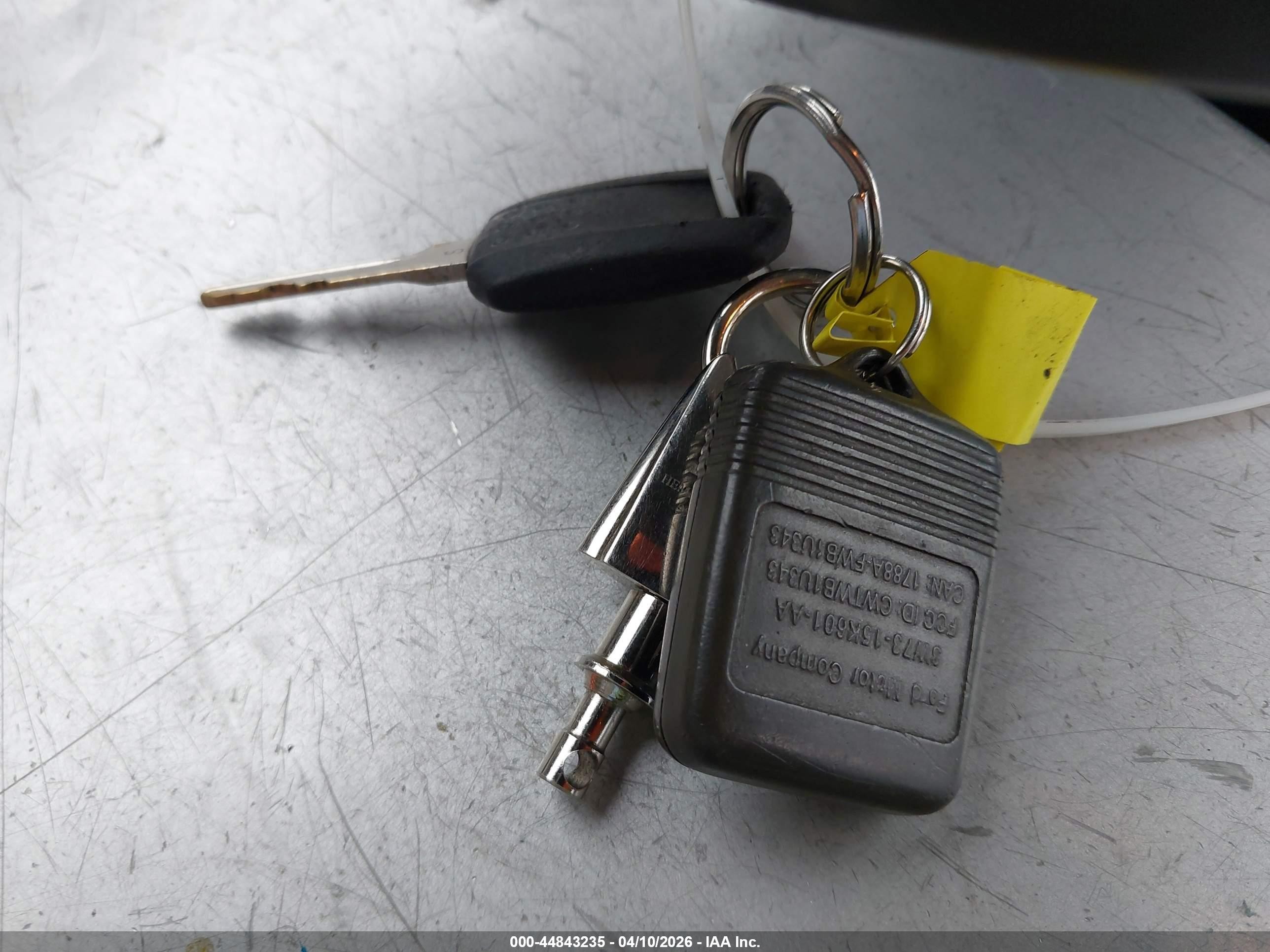 2004 Mercury Grand Marquis Ls Бордовый vin: 2MEFM75W24X646599