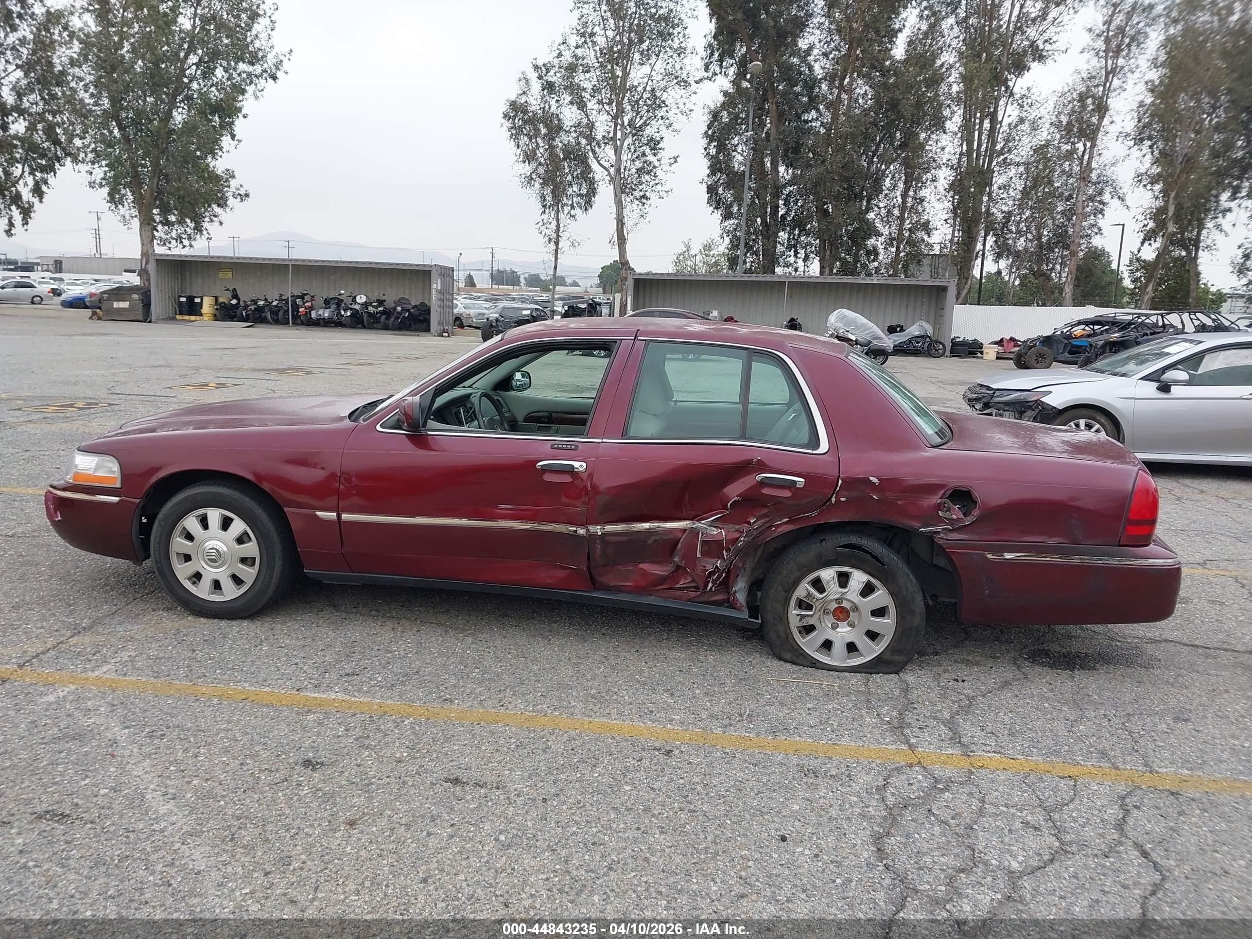 2004 Mercury Grand Marquis Ls Бордовый vin: 2MEFM75W24X646599