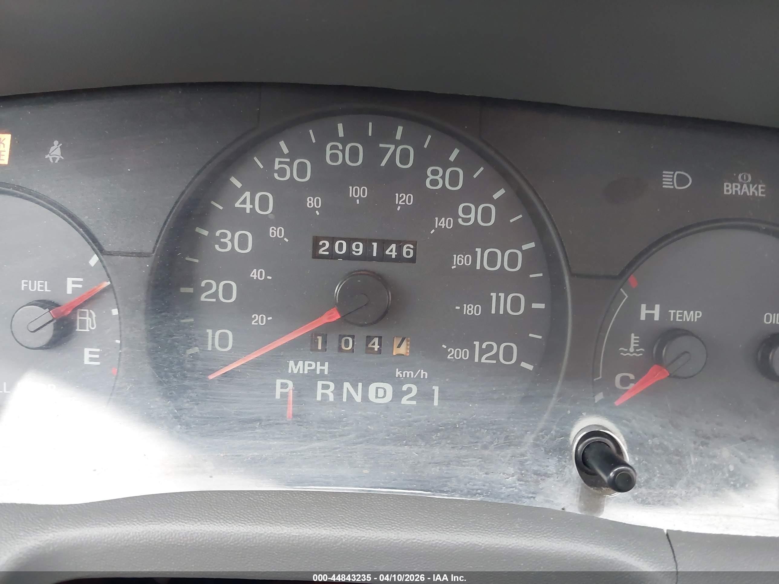 2004 Mercury Grand Marquis Ls Бордовый vin: 2MEFM75W24X646599