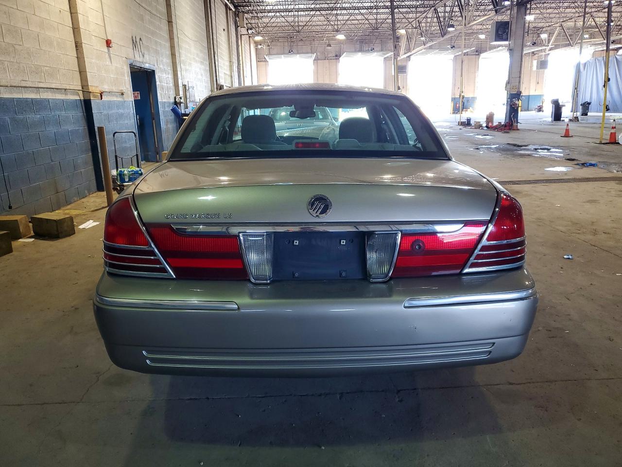 2004 Mercury Grand Marquis Ls Tan vin: 2MEFM75W24X665718