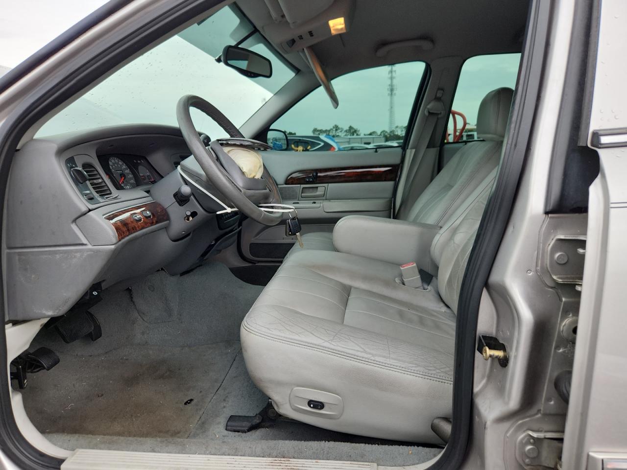 2004 Mercury Grand Marquis Ls Silver vin: 2MEFM75W24X697021