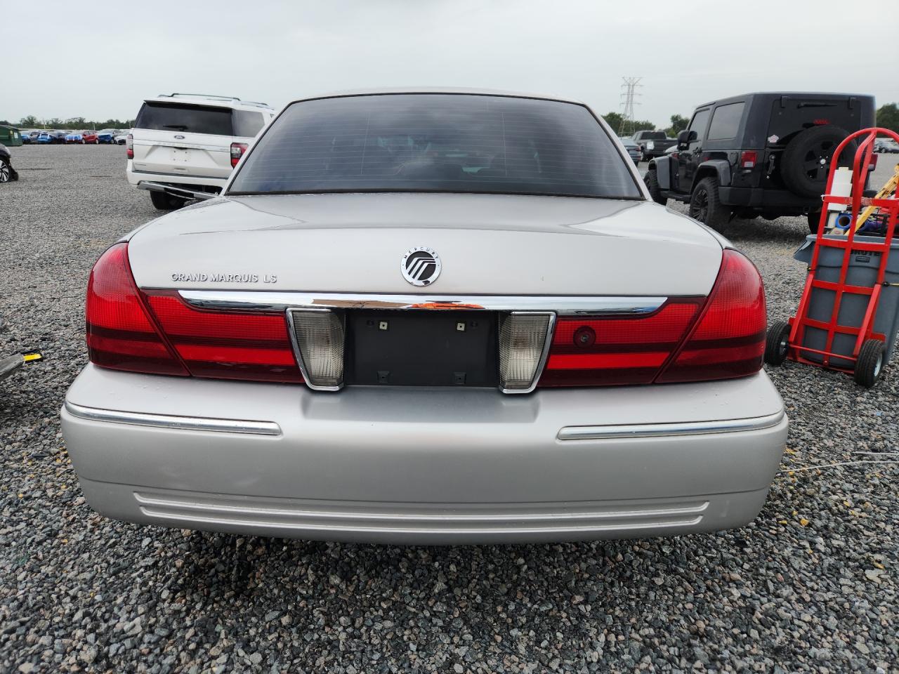 2004 Mercury Grand Marquis Ls Silver vin: 2MEFM75W24X697021