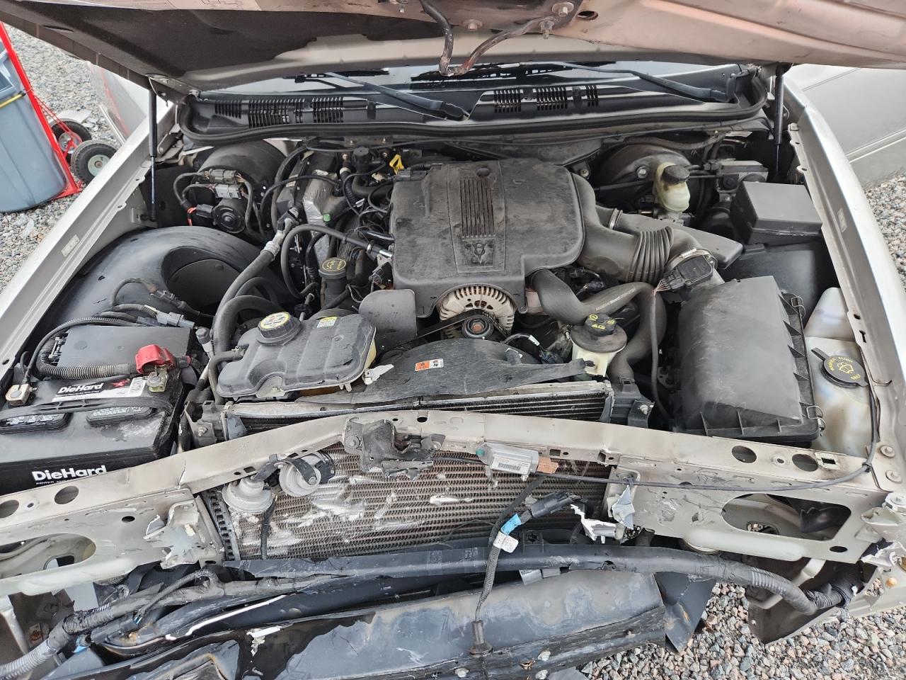 2004 Mercury Grand Marquis Ls Silver vin: 2MEFM75W24X697021