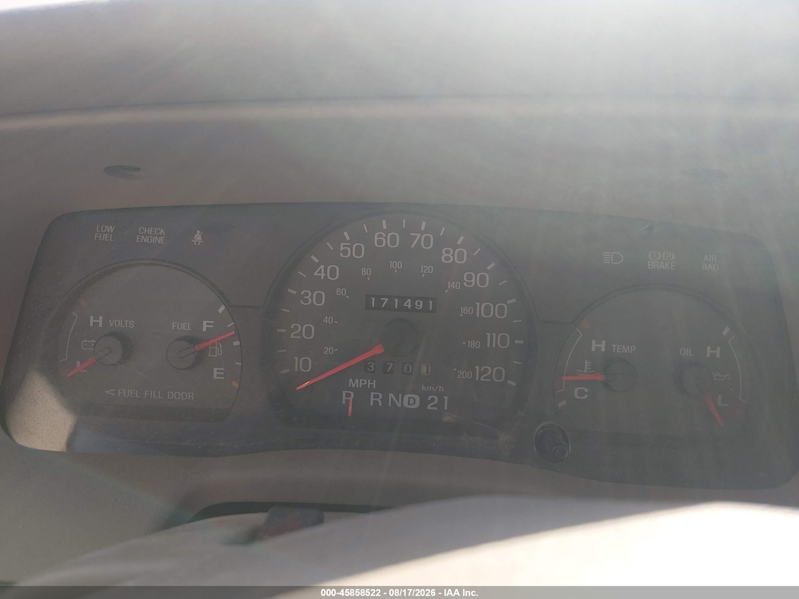 2005 Mercury Grand Marquis Ls/lse Белый vin: 2MEFM75W25X607867
