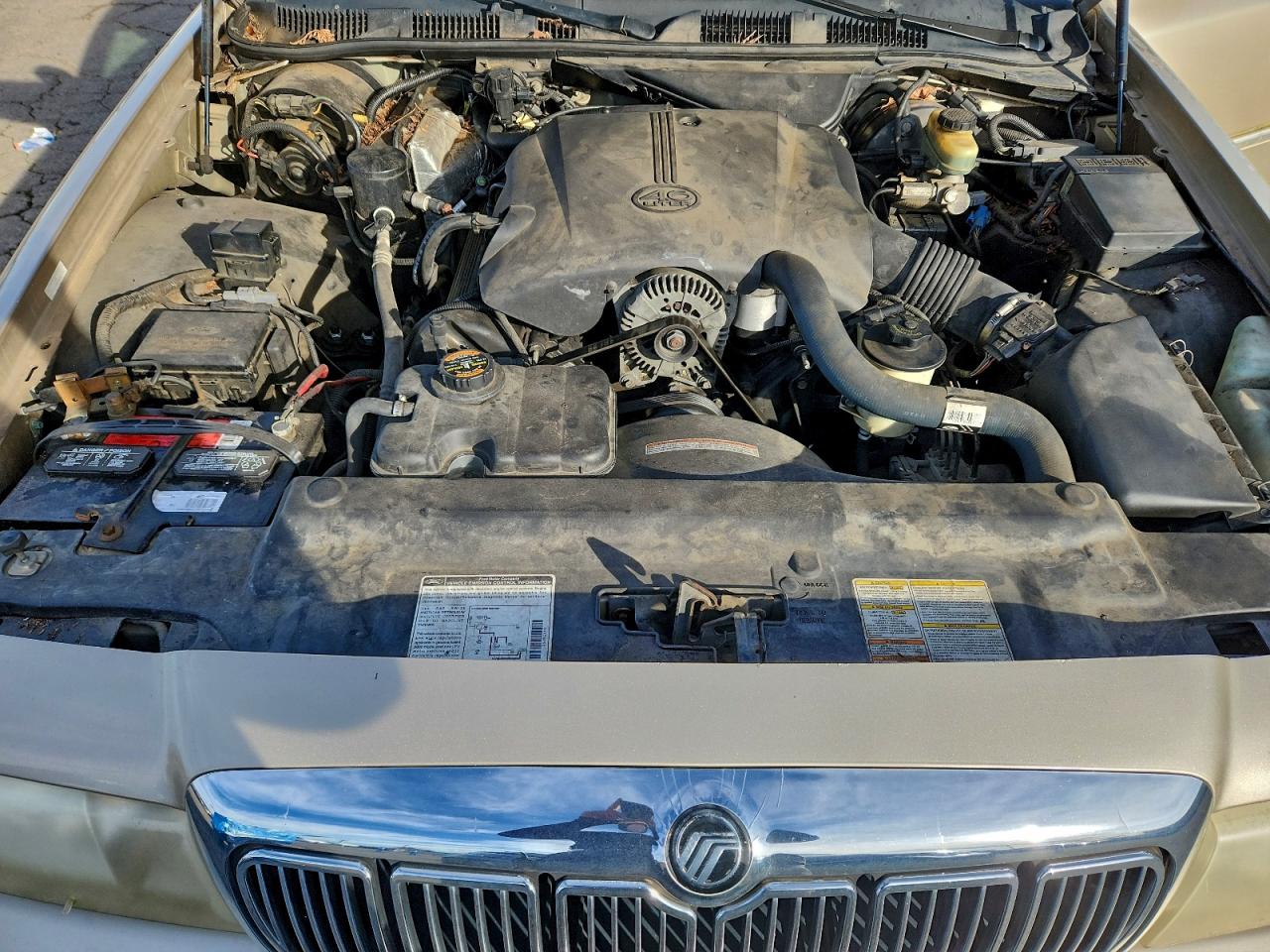 2000 Mercury Grand Marquis Ls Beige vin: 2MEFM75W2YX607193