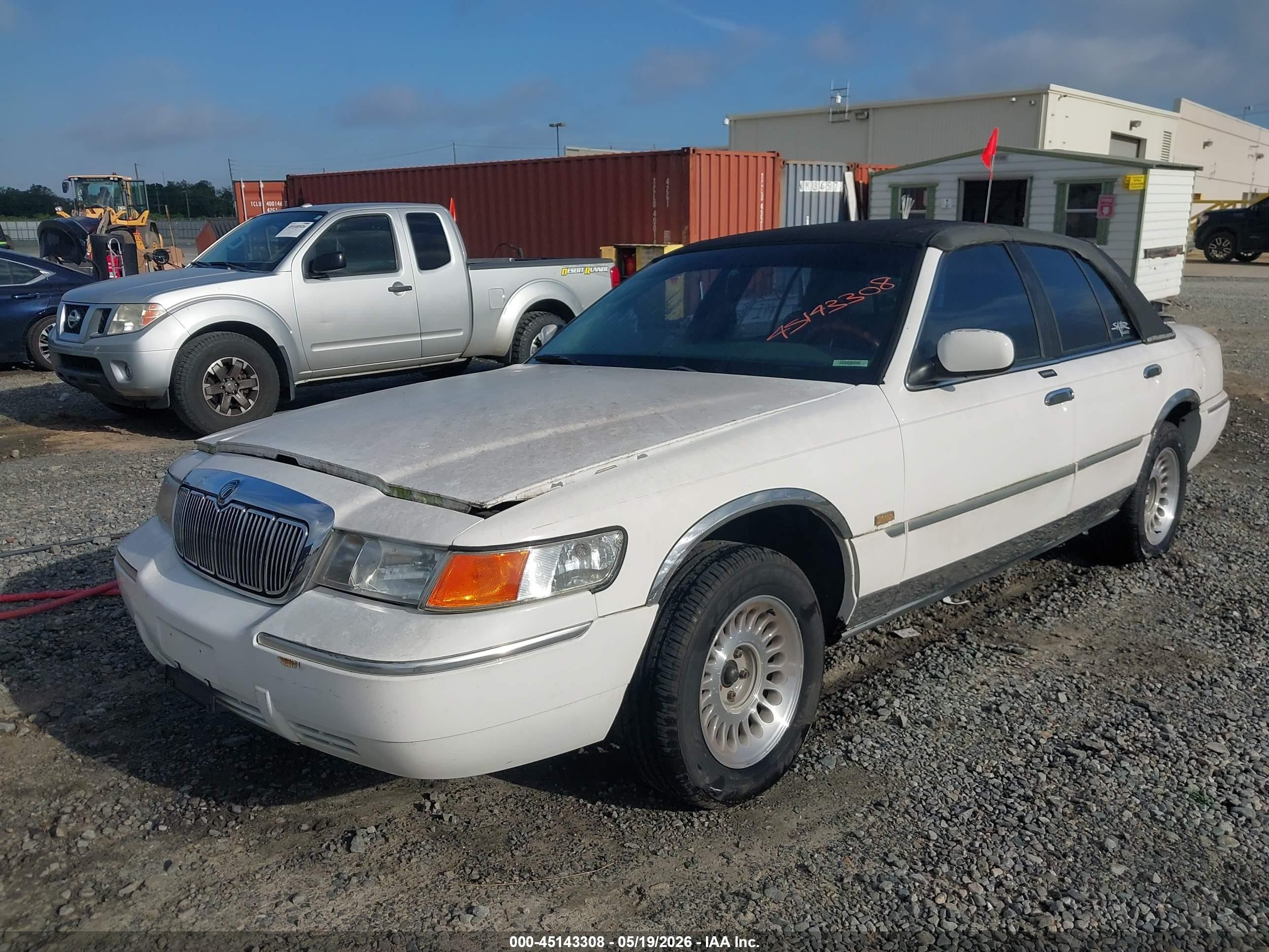 2000 Mercury Grand Marquis Ls Белый vin: 2MEFM75W2YX608103