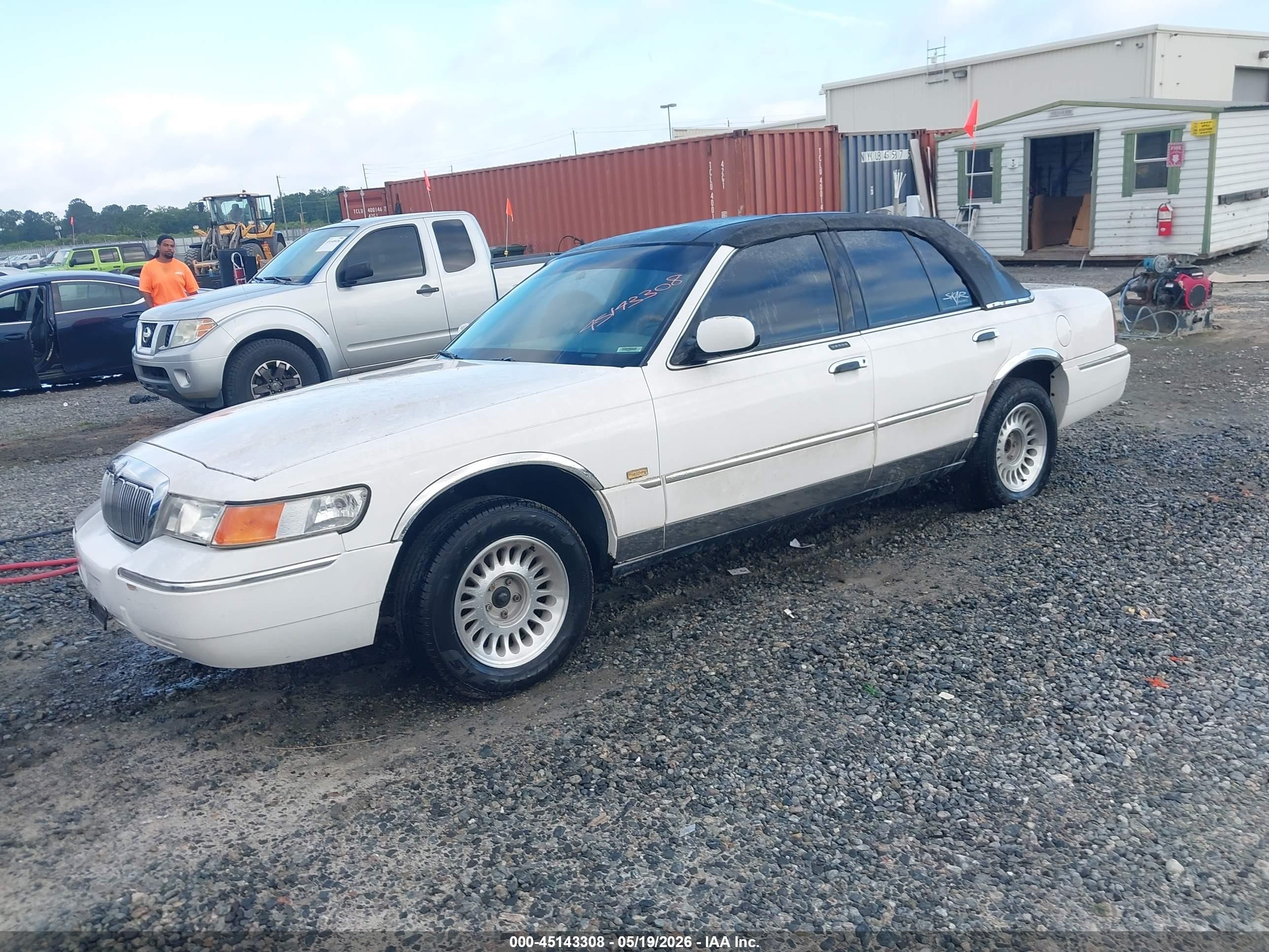 2000 Mercury Grand Marquis Ls Белый vin: 2MEFM75W2YX608103
