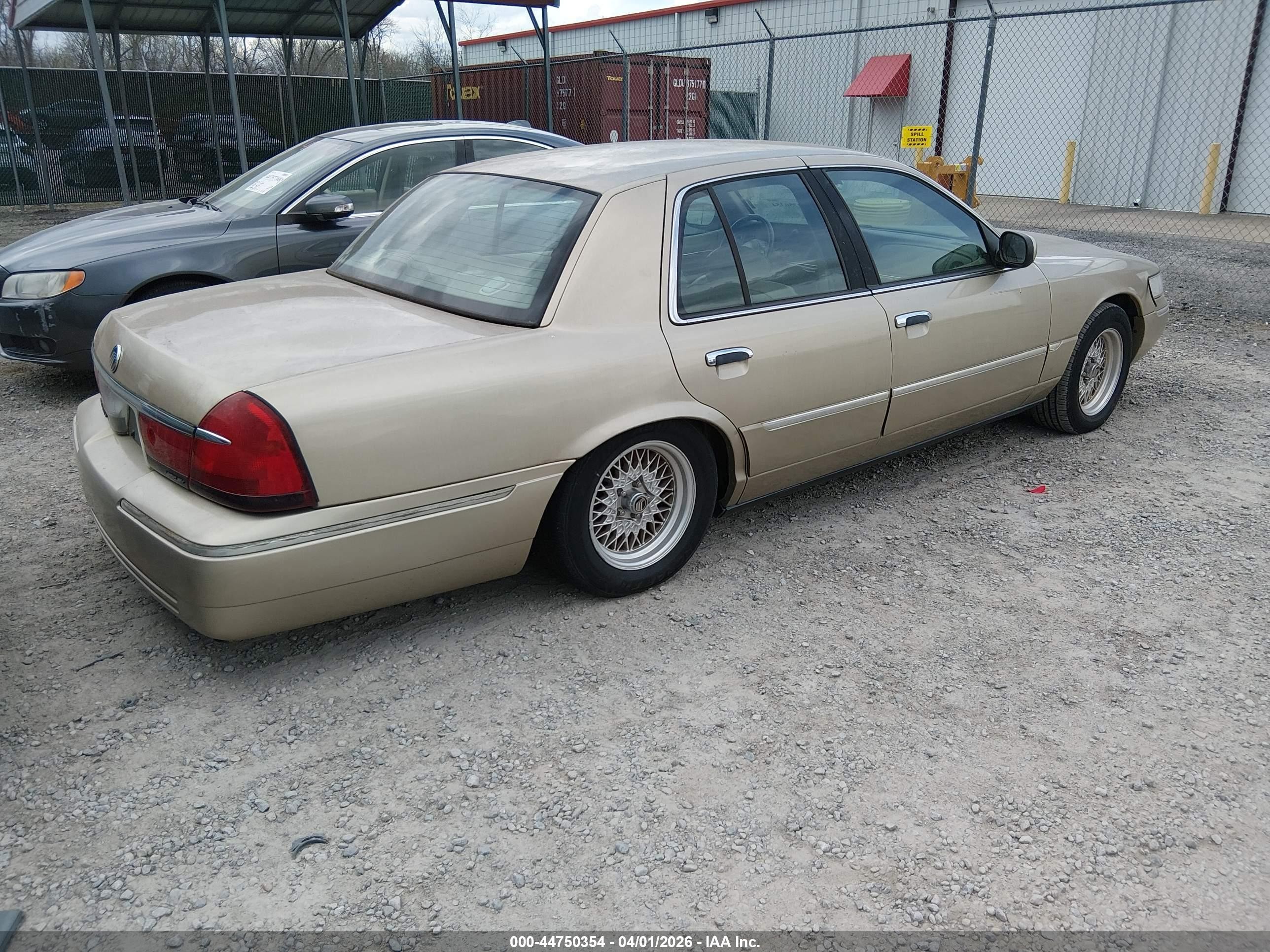 2000 Mercury Grand Marquis Ls Gold vin: 2MEFM75W2YX624267