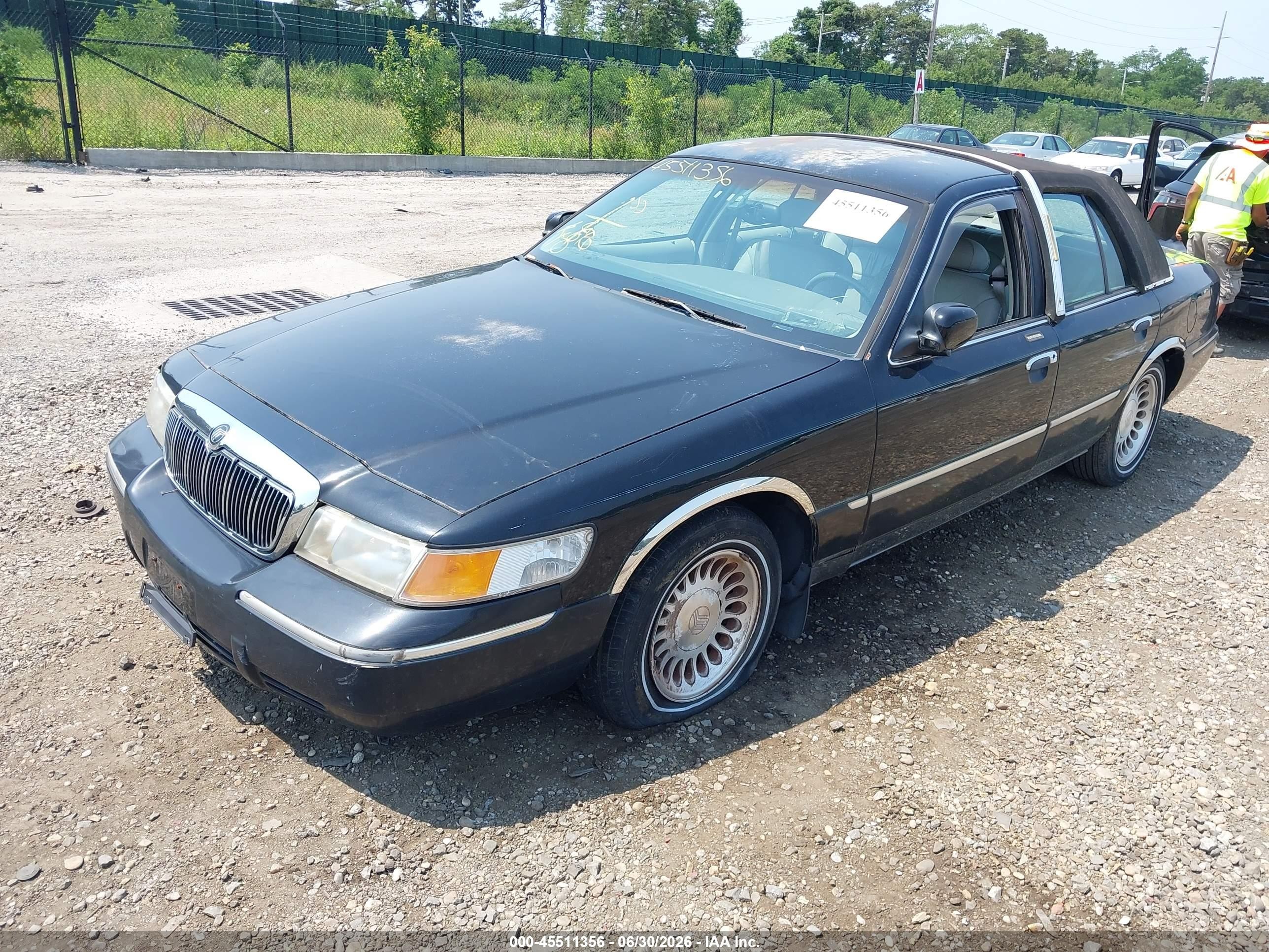 2000 Mercury Grand Marquis Ls Black vin: 2MEFM75W2YX653574