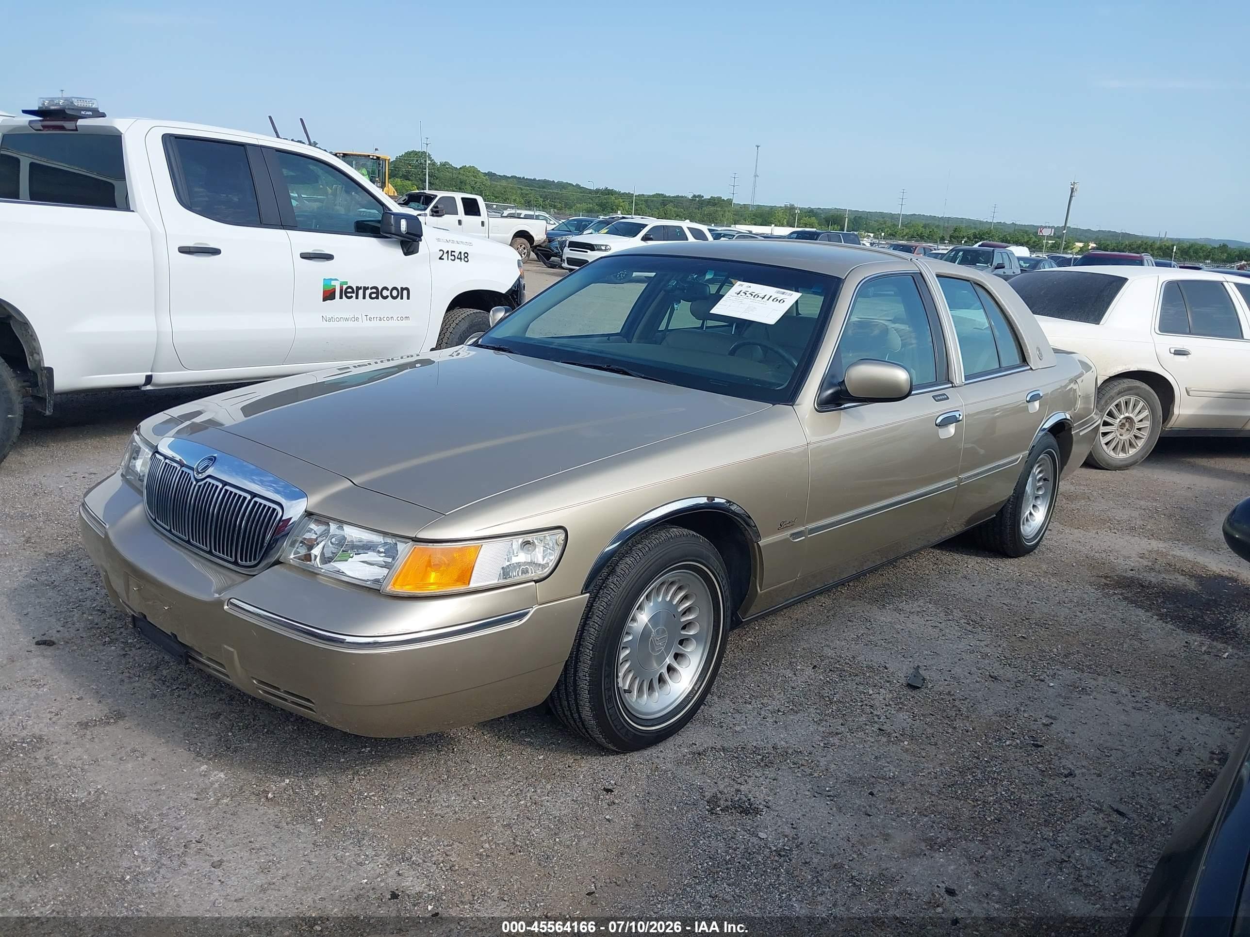 2000 Mercury Grand Marquis Ls Gold vin: 2MEFM75W2YX689863