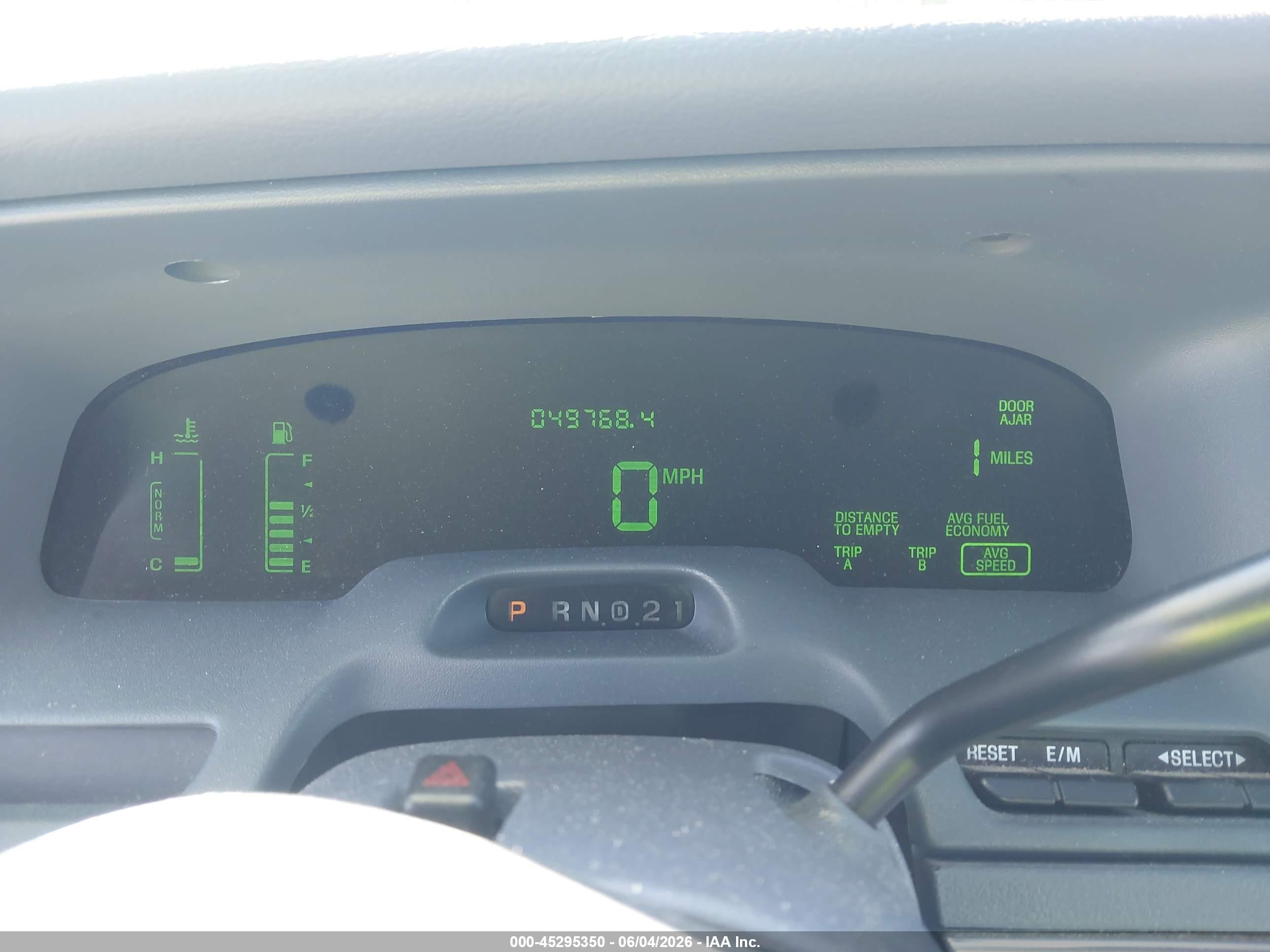 2001 Mercury Grand Marquis Ls White vin: 2MEFM75W31X618385
