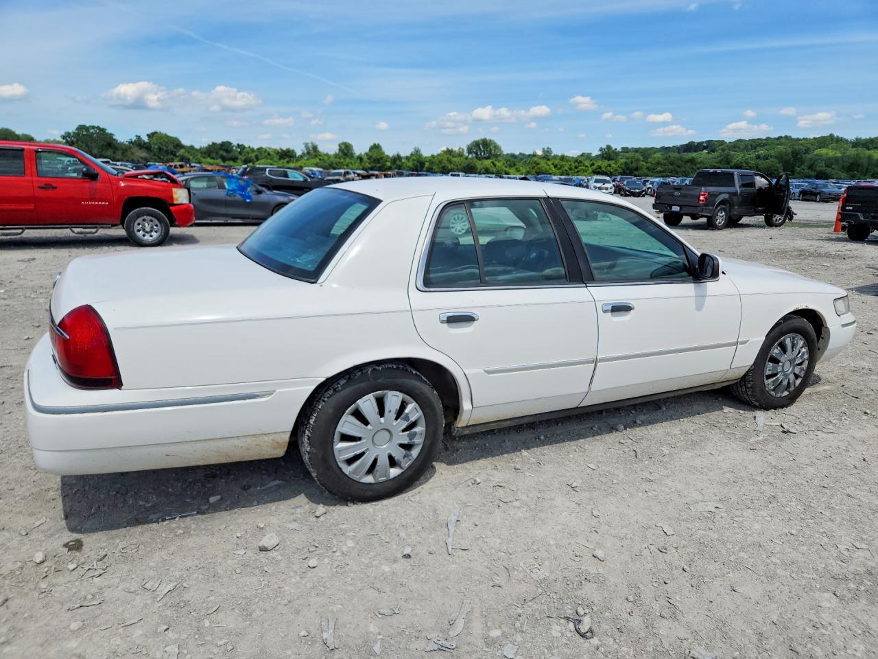 2001 Mercury Grand Marquis Ls White vin: 2MEFM75W31X624137