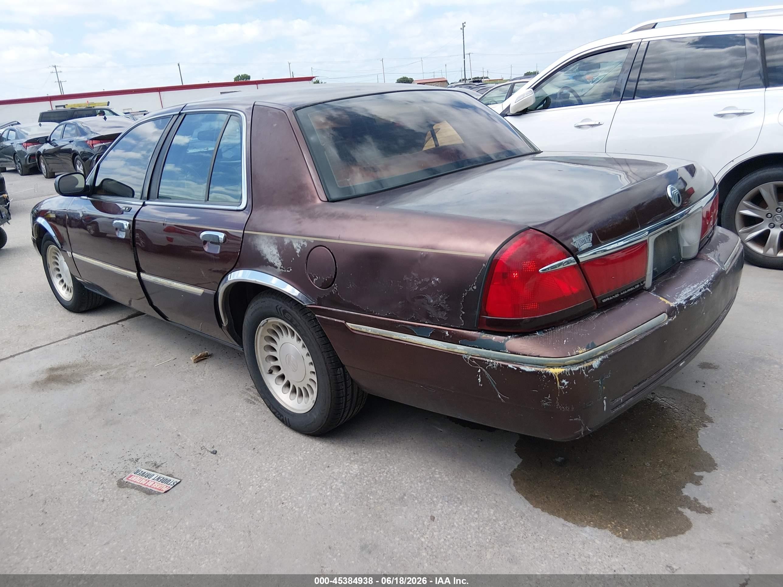 2001 Mercury Grand Marquis Ls Burgundy vin: 2MEFM75W31X658174