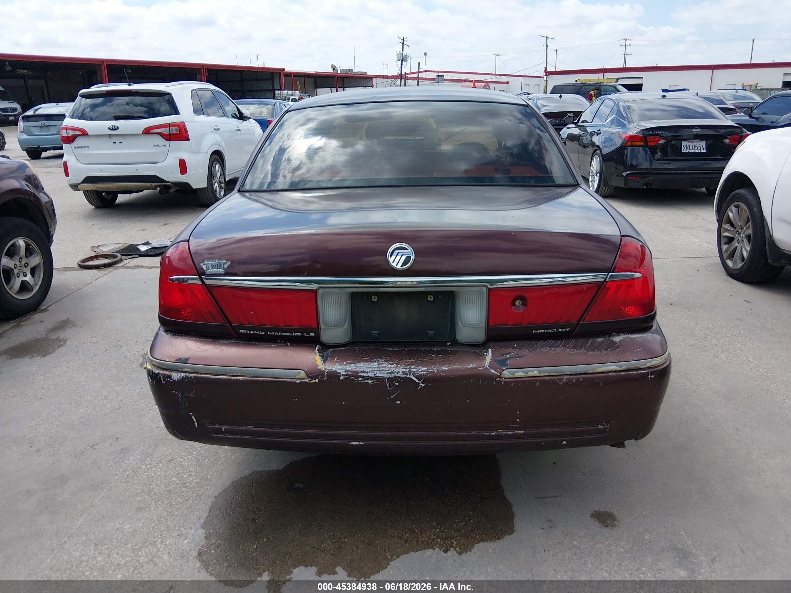 2001 Mercury Grand Marquis Ls Burgundy vin: 2MEFM75W31X658174