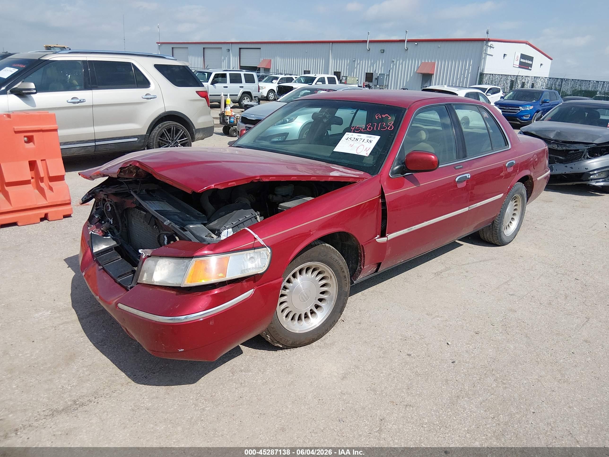 2001 Mercury Grand Marquis Ls Красный vin: 2MEFM75W31X668073