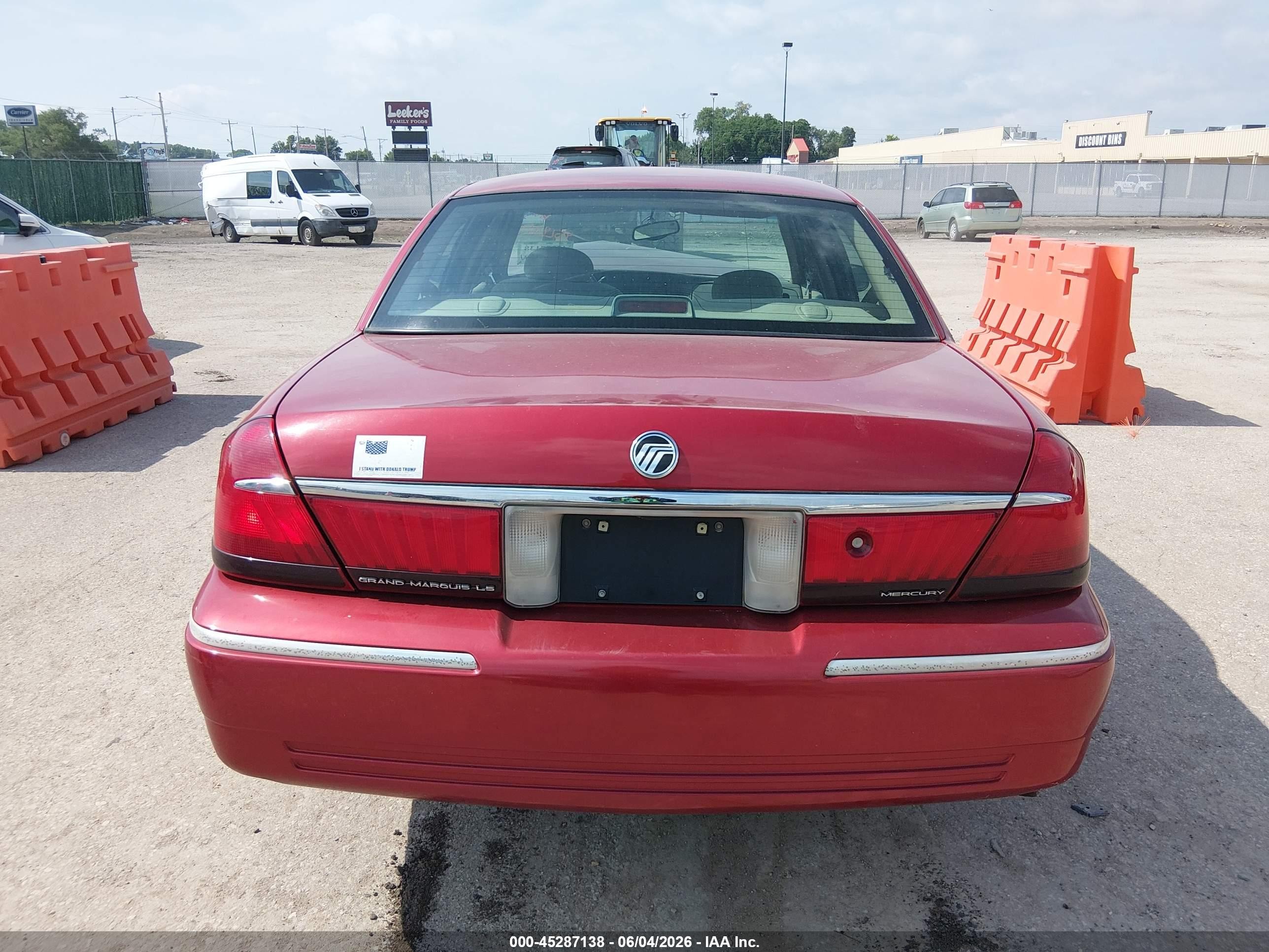 2001 Mercury Grand Marquis Ls Красный vin: 2MEFM75W31X668073