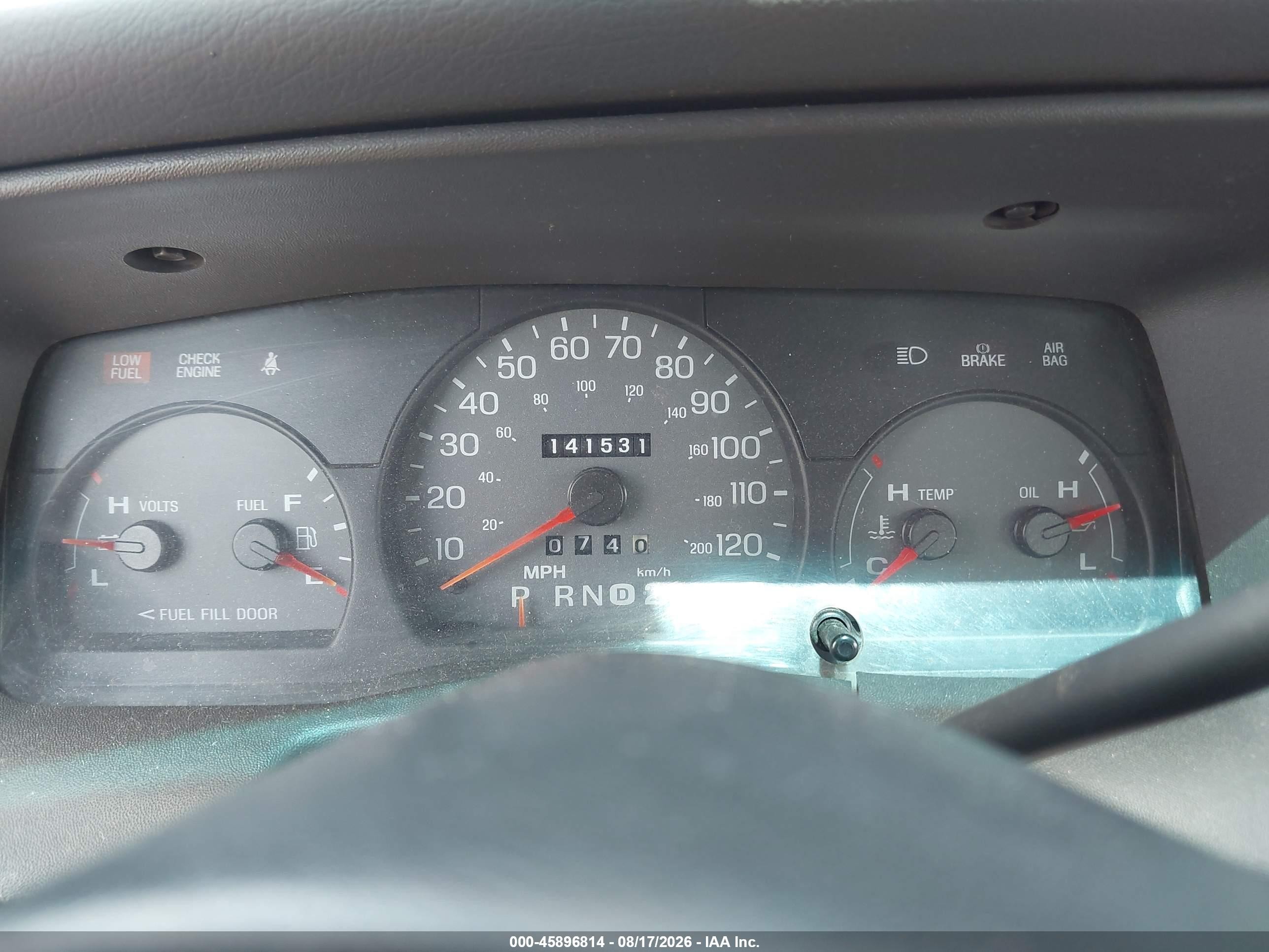 2001 Mercury Grand Marquis Ls Burgundy vin: 2MEFM75W31X680398
