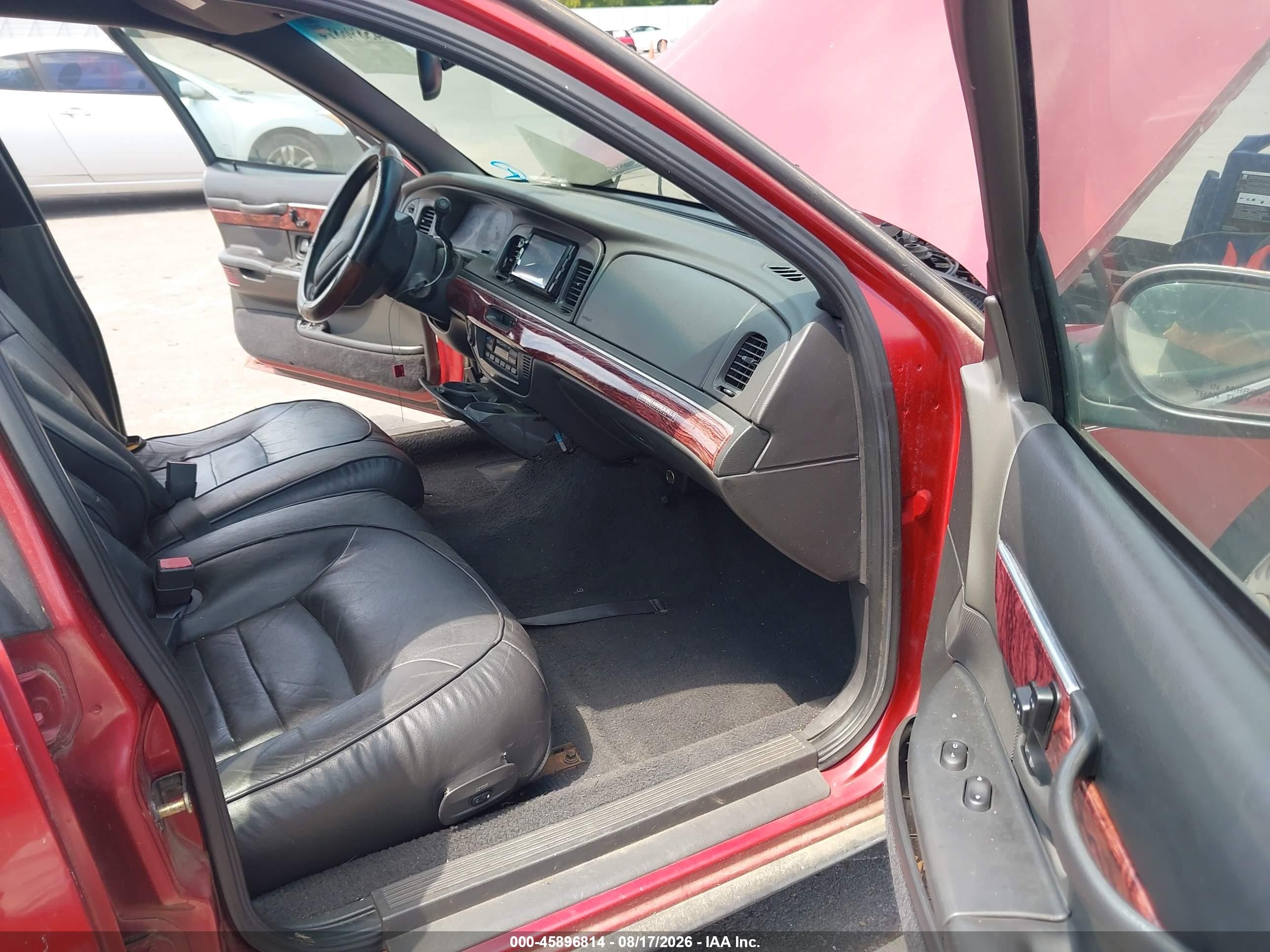 2001 Mercury Grand Marquis Ls Burgundy vin: 2MEFM75W31X680398
