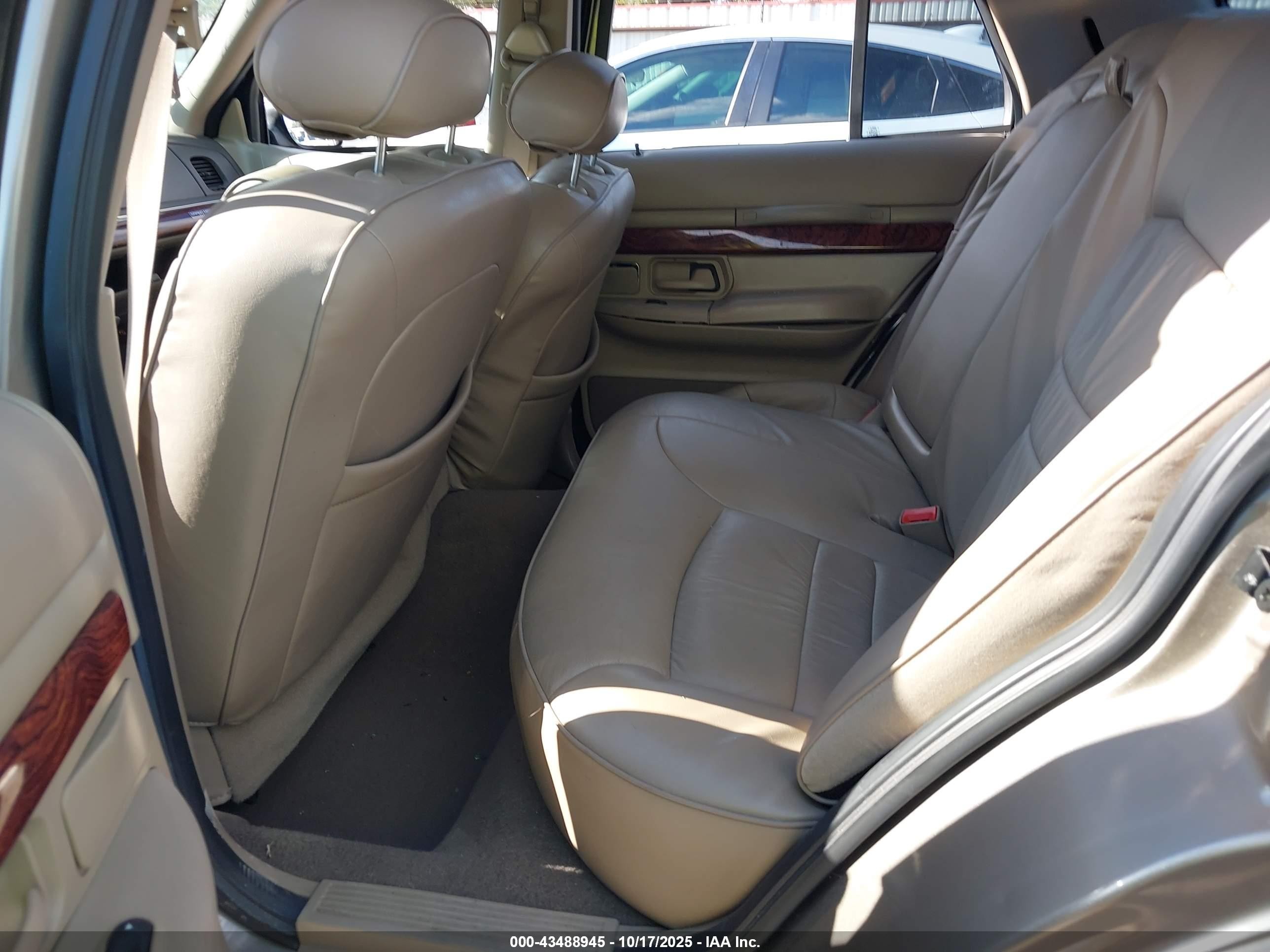 2002 Mercury Grand Marquis Ls Gold vin: 2MEFM75W32X626729