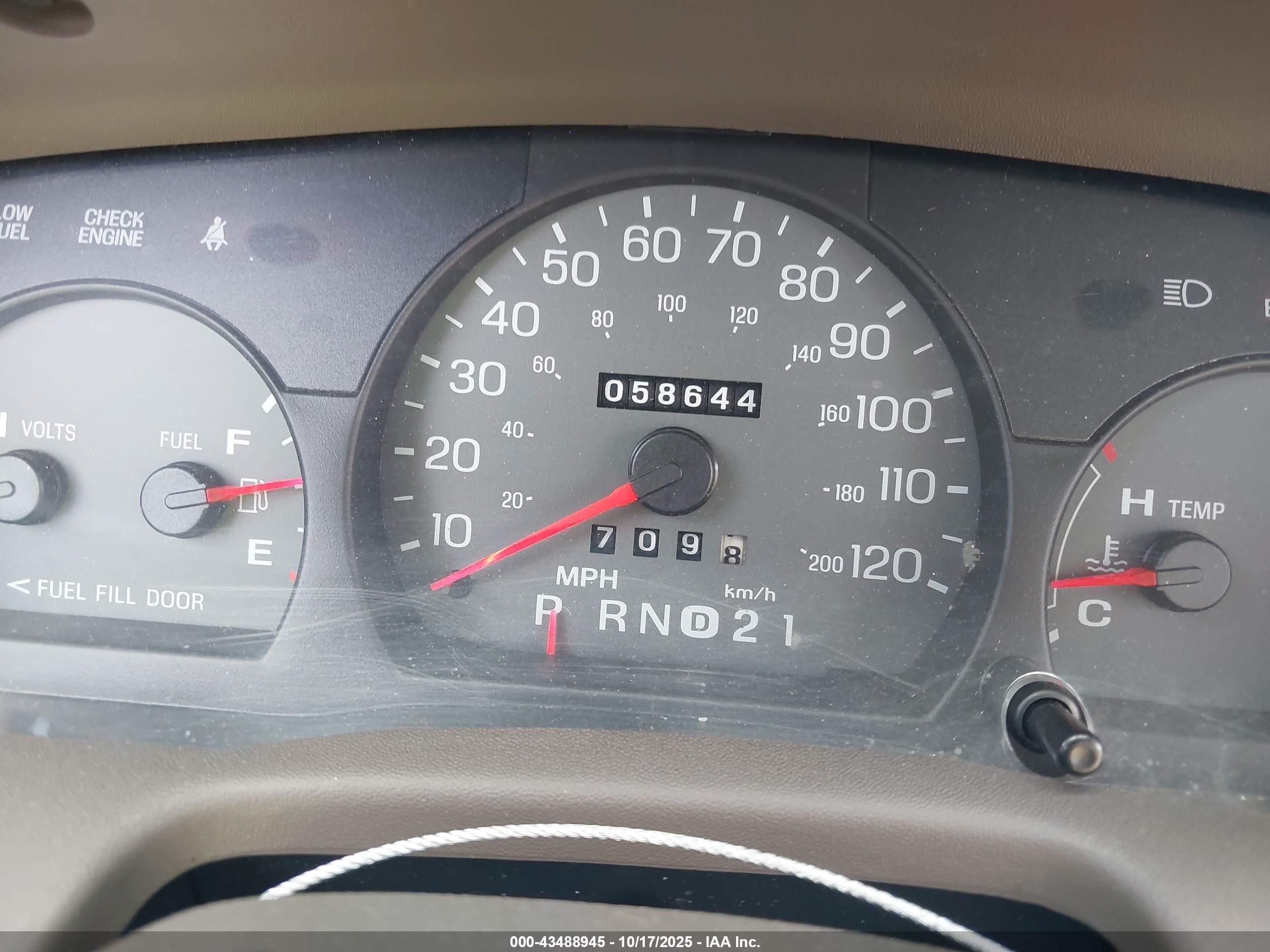 2002 Mercury Grand Marquis Ls Gold vin: 2MEFM75W32X626729