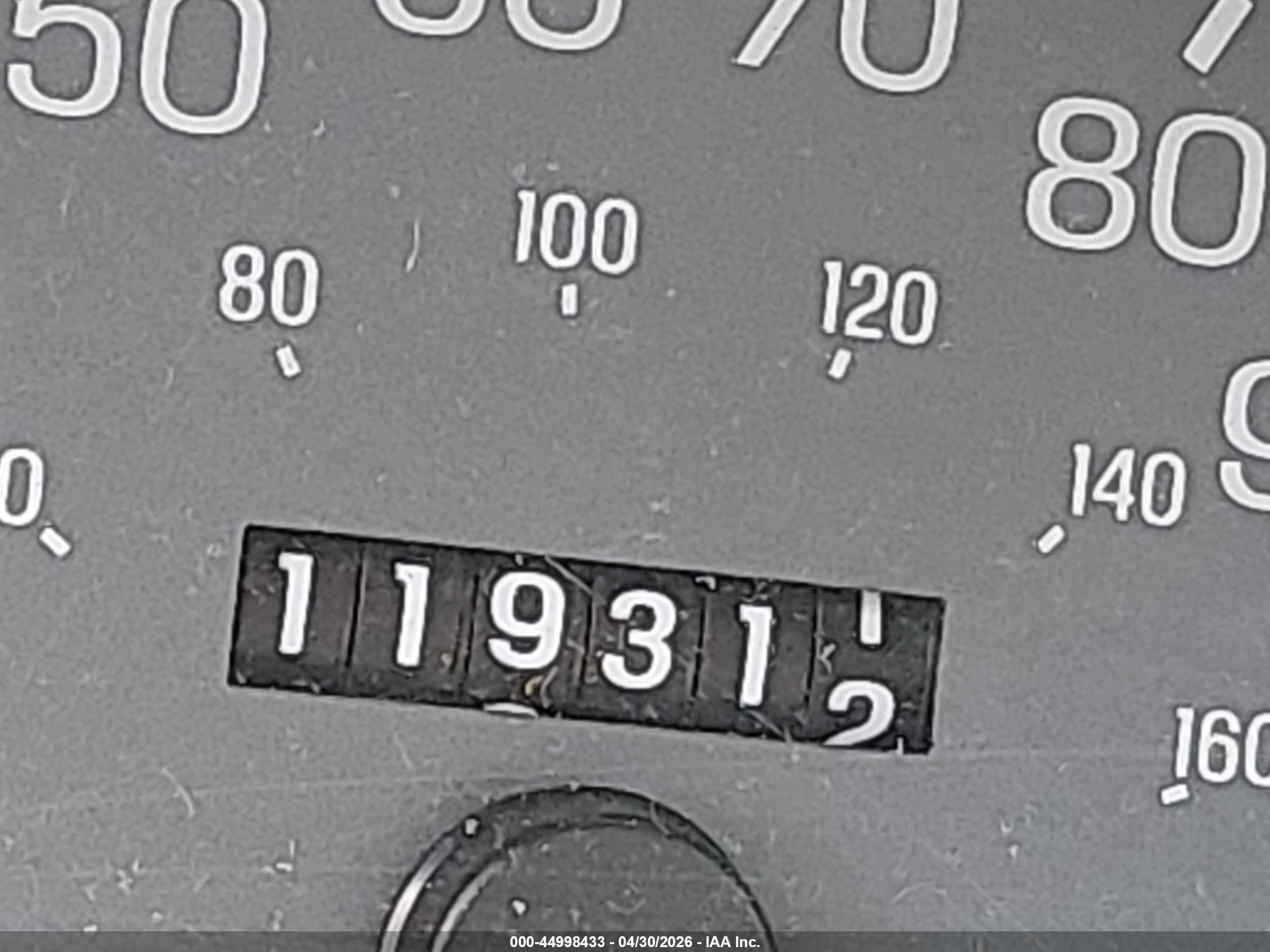 2002 Mercury Grand Marquis Ls Белый vin: 2MEFM75W32X637388