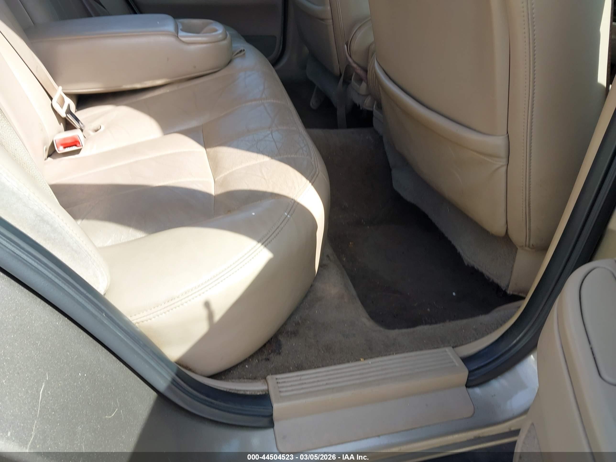 2003 Mercury Grand Marquis Ls Gold vin: 2MEFM75W33X641359