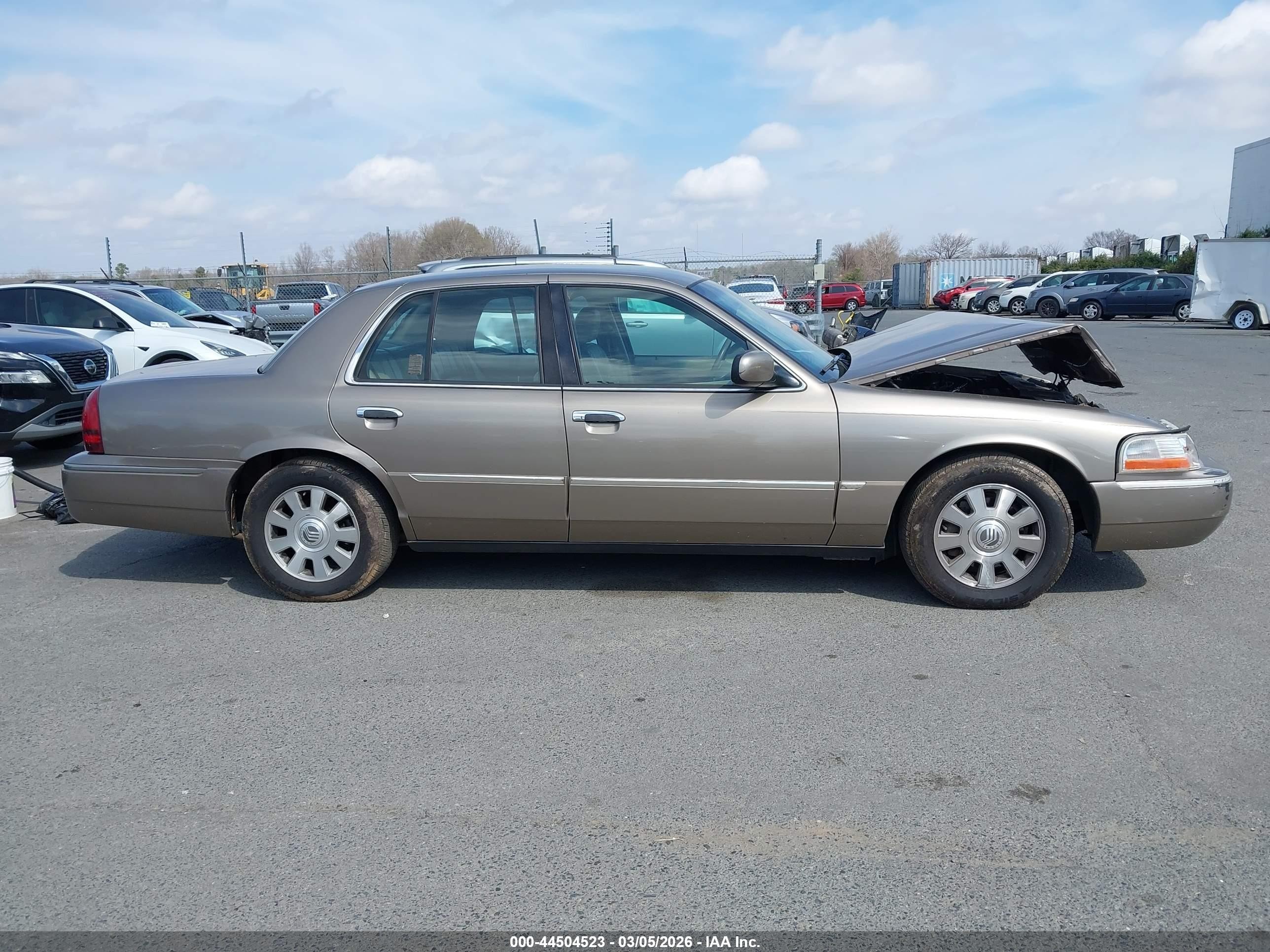 2003 Mercury Grand Marquis Ls Gold vin: 2MEFM75W33X641359