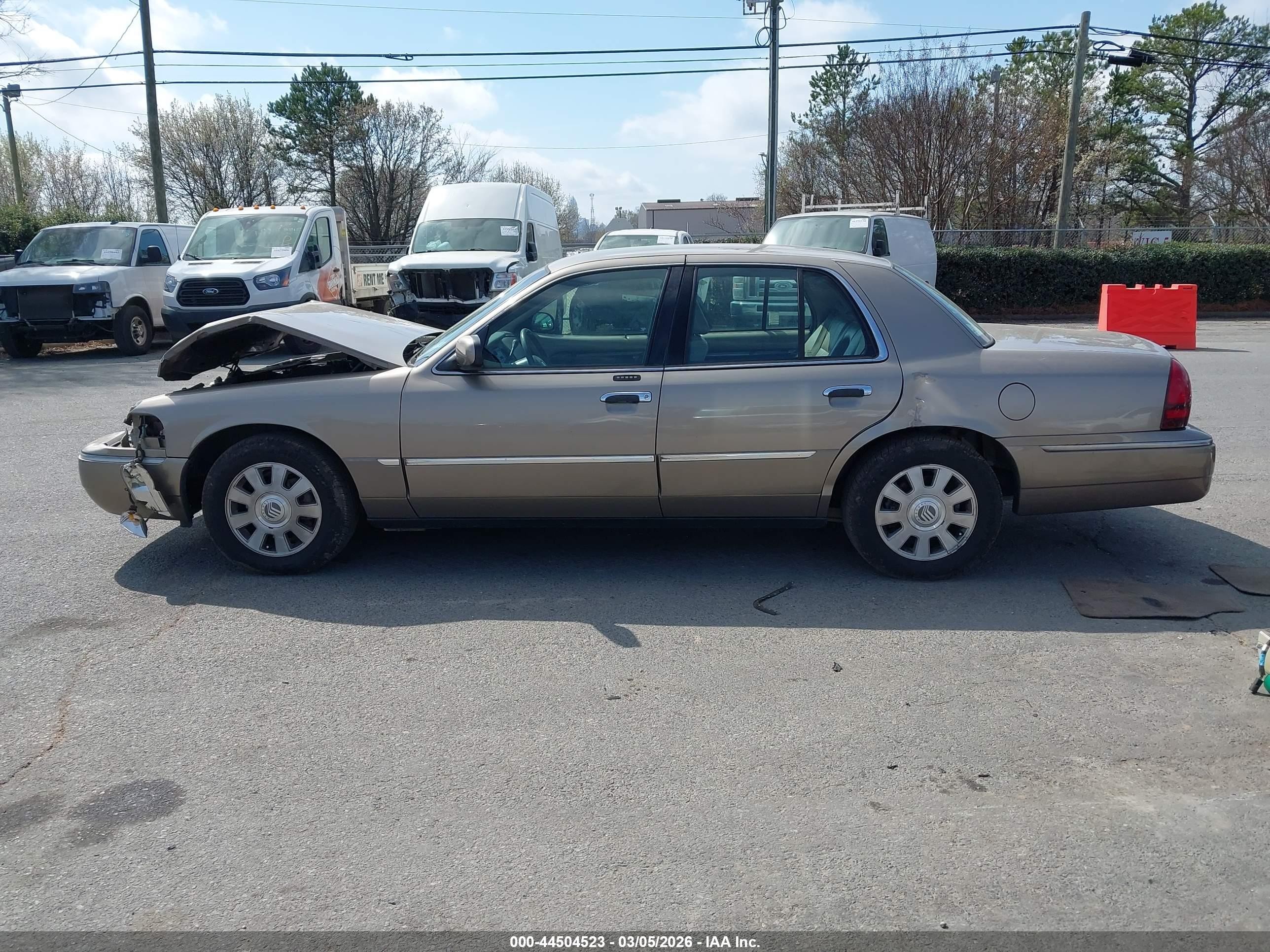 2003 Mercury Grand Marquis Ls Gold vin: 2MEFM75W33X641359
