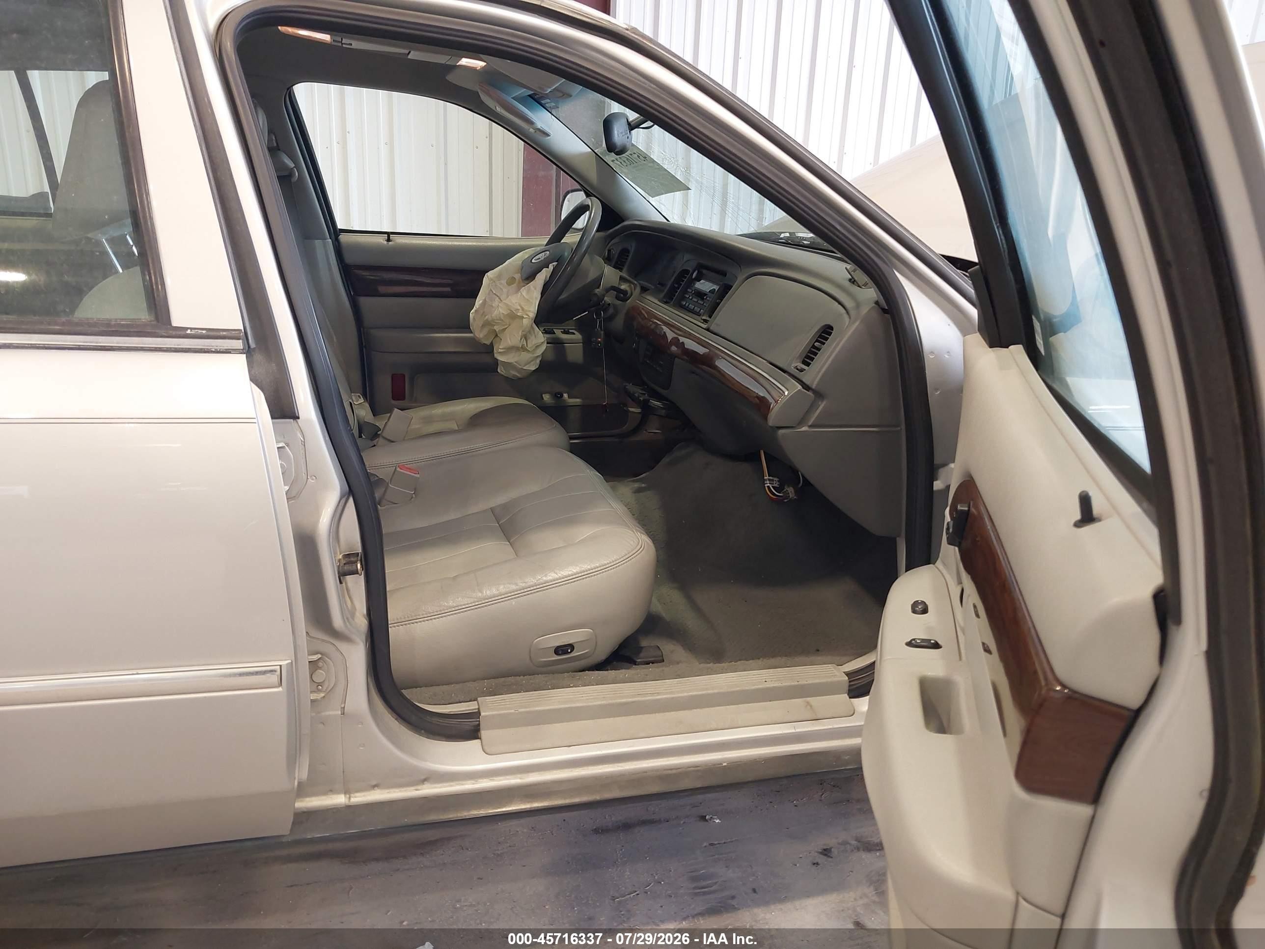 2003 Mercury Grand Marquis Ls Silver vin: 2MEFM75W33X671624