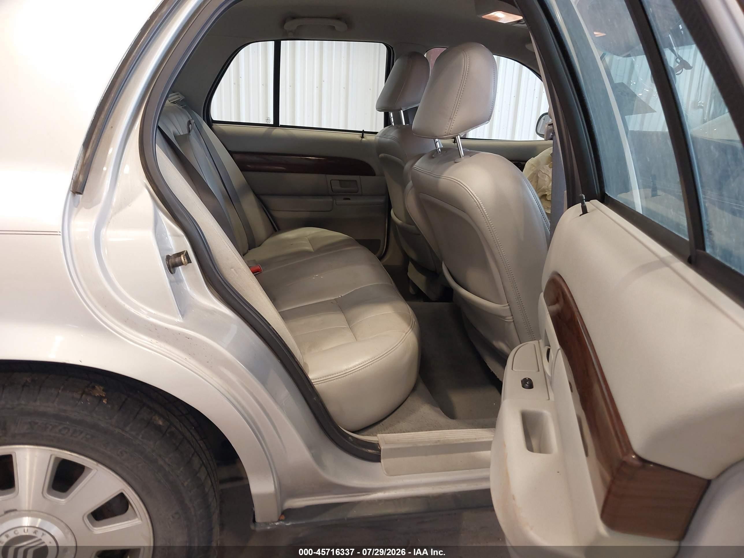2003 Mercury Grand Marquis Ls Silver vin: 2MEFM75W33X671624